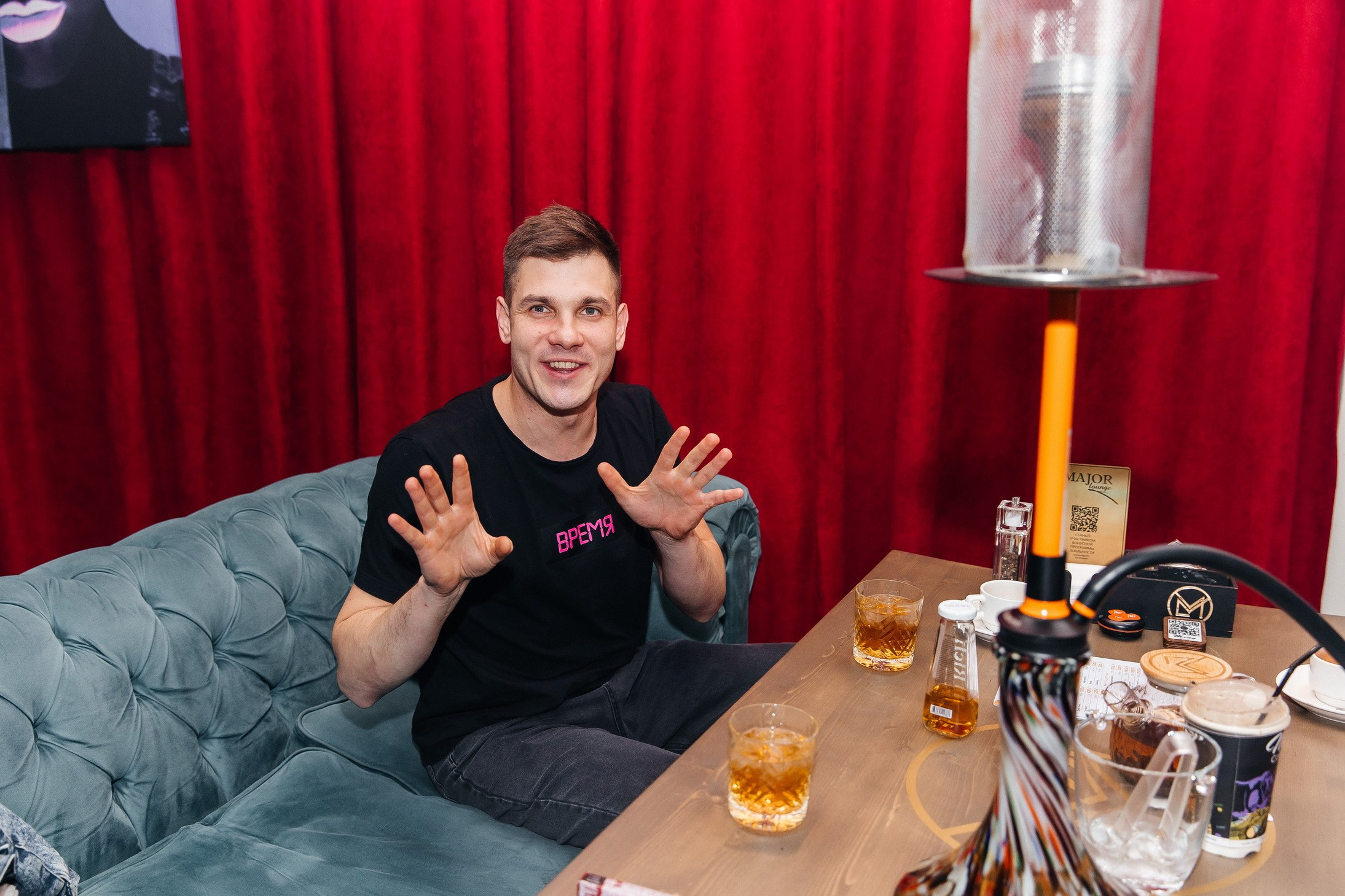 День Влюблённых в лаунж-баре Major 2024. Свадебный, семейный и детский фотограф в Калининграде Елена Кравцова