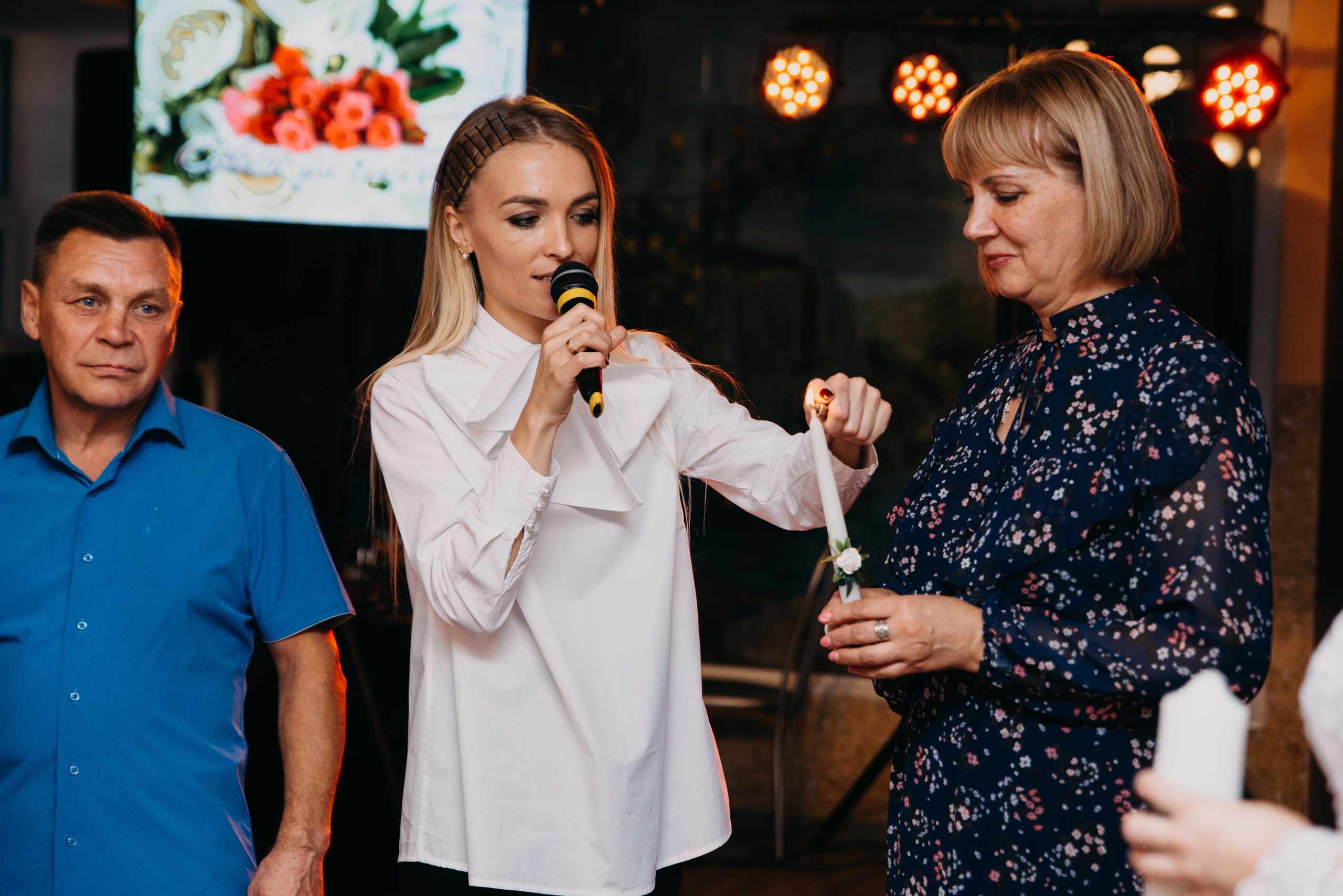 Ведущая на свадьбу Алена Пичкалева. Ведущий, Тамада, DJ, фото в Перми. Хорошее настроение