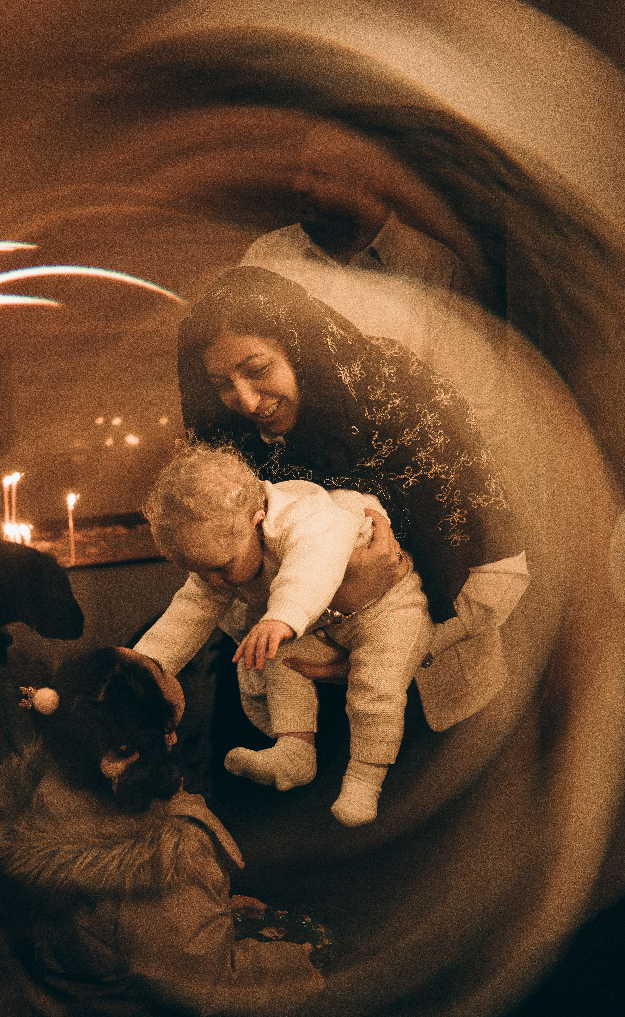 Таинство Крещения в Армянской церкви. Семейный, ньюборн фотограф, фотограф на роды в Москве, Виктория Тюльдюкова