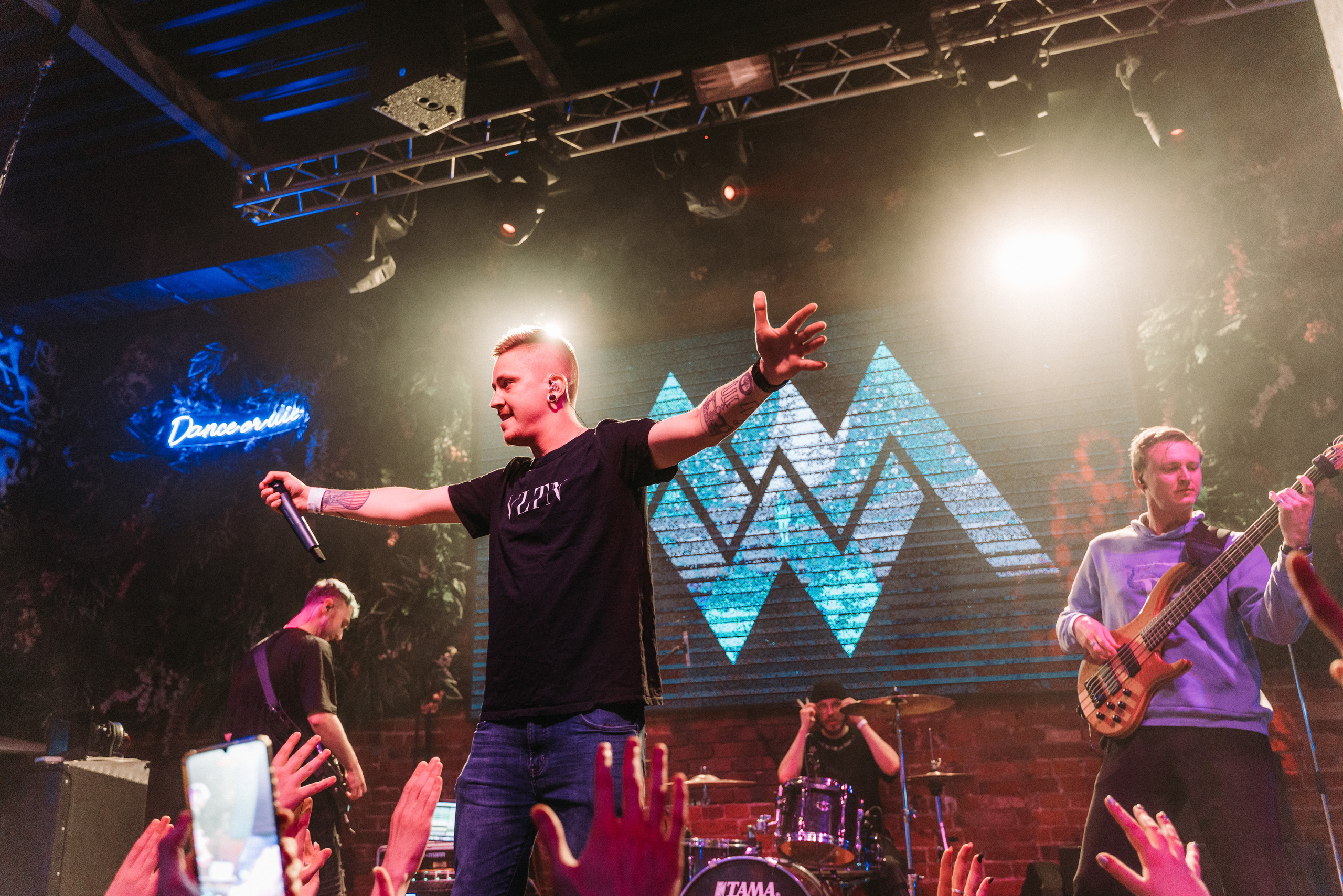 ABYSS.WATCHING ME. Игорь Богатов — фотограф