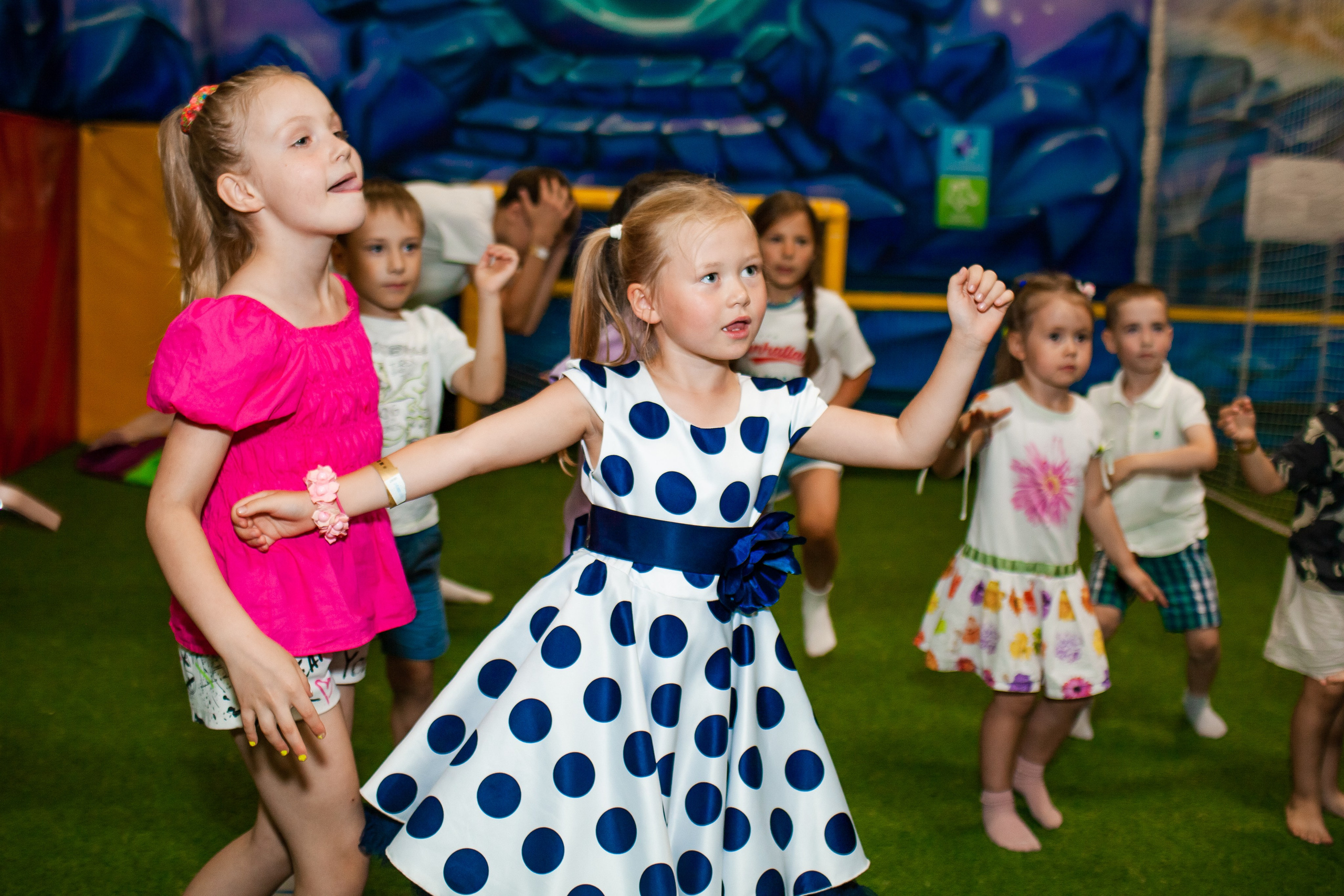 День рождения Даши Ленточная дискотека. Детский и семейный фотограф в Санкт-Петербурге Елизавета Сорокина