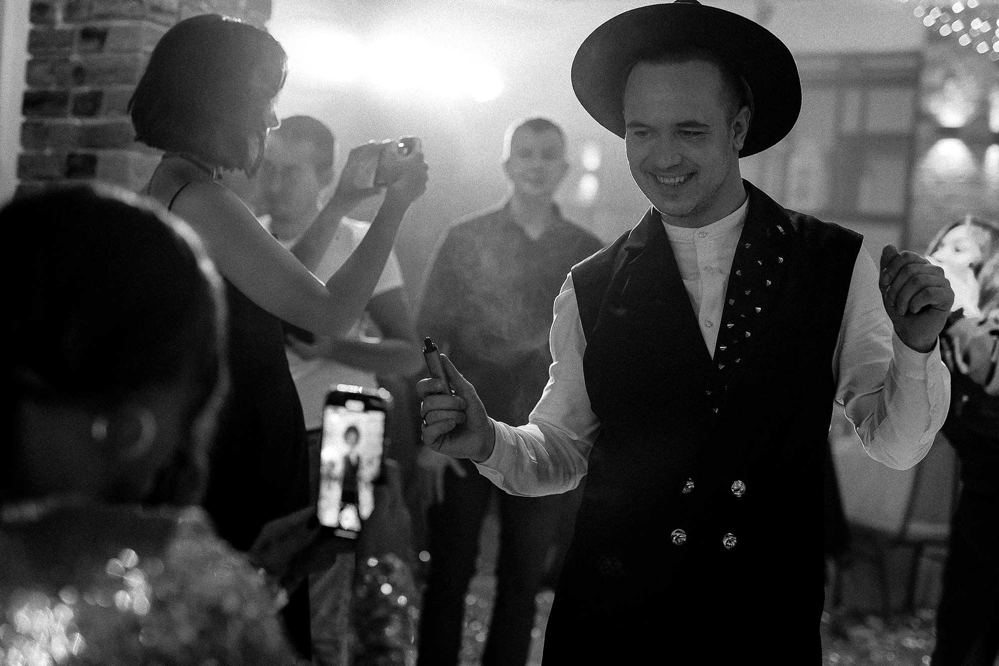 Свадебная фотография в Петербурге. VERSLIBRE | Свадебный и репортажный фотограф в Санкт-Петербурге