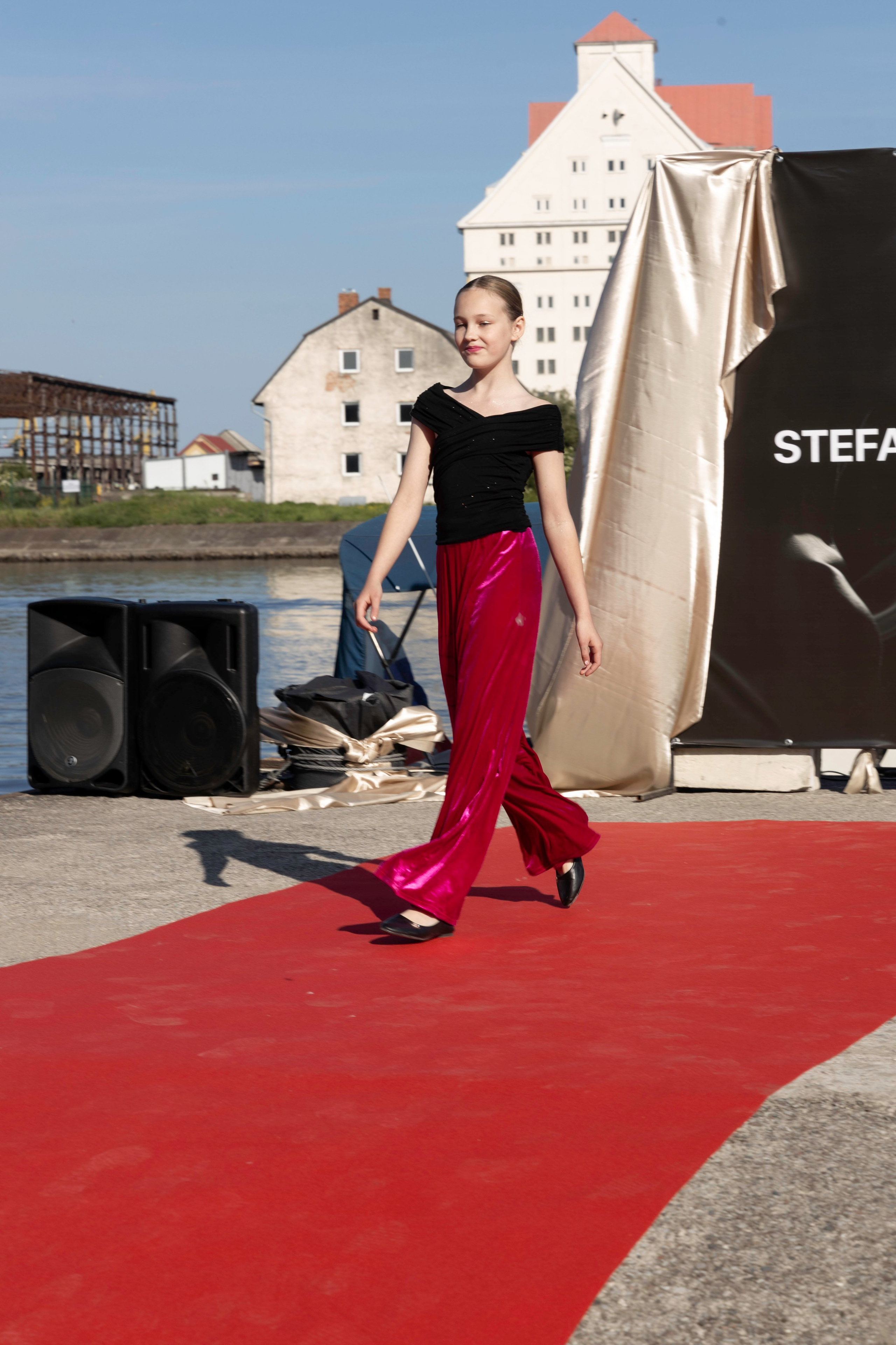 Открытие «FISUN | MIRAM Brand». Olya Posnimay