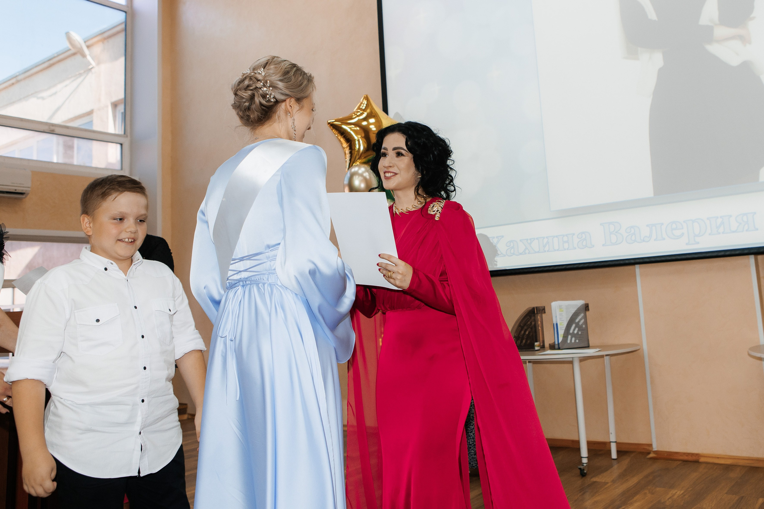 Выпускной Гимназия 12 2024 г. Свадебный и портретный Фотограф в Липецке Дмитрий Котюков