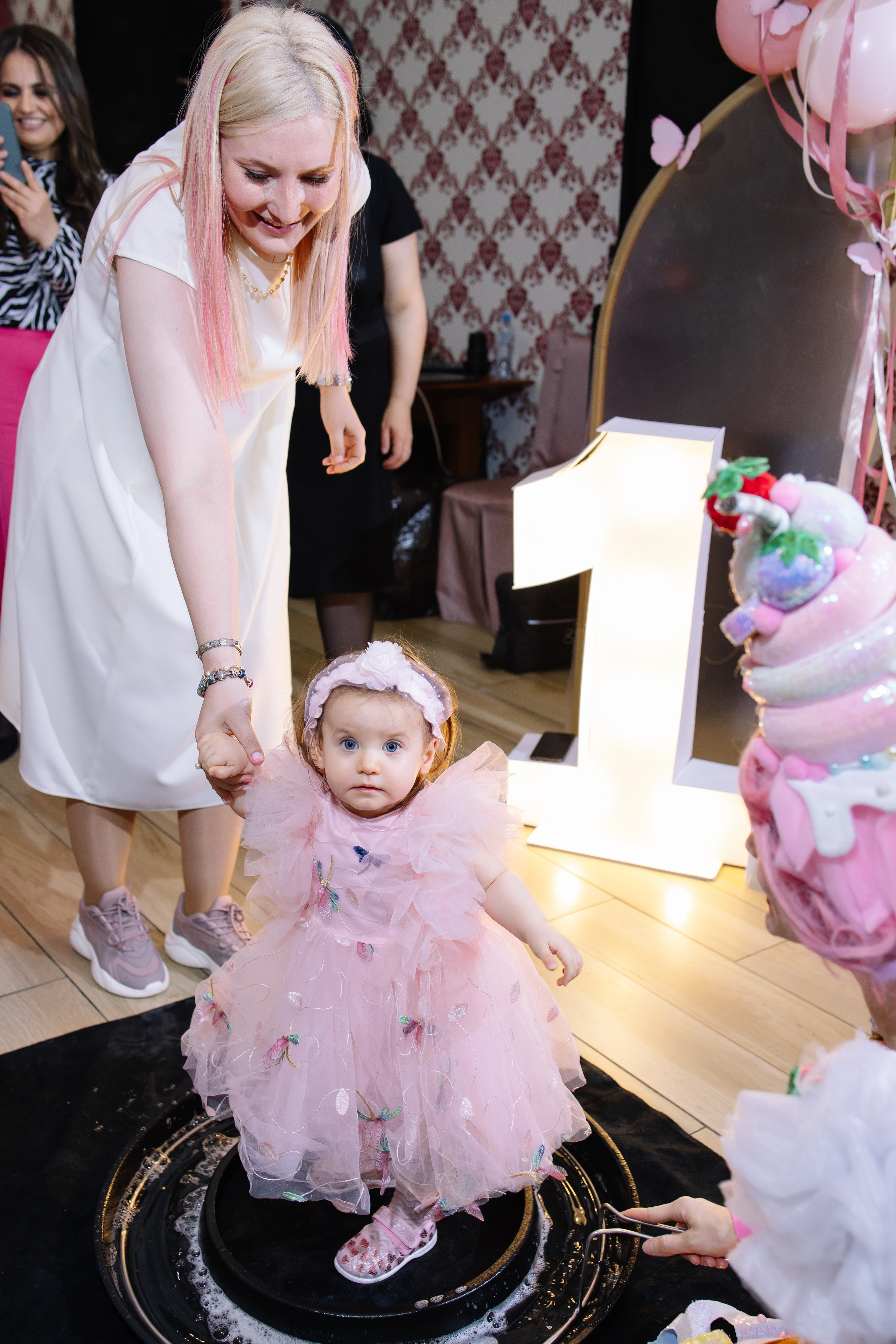 День рождения 1 годик Марьям. Свадебный фотограф в Новосибирске Лидия Александровна