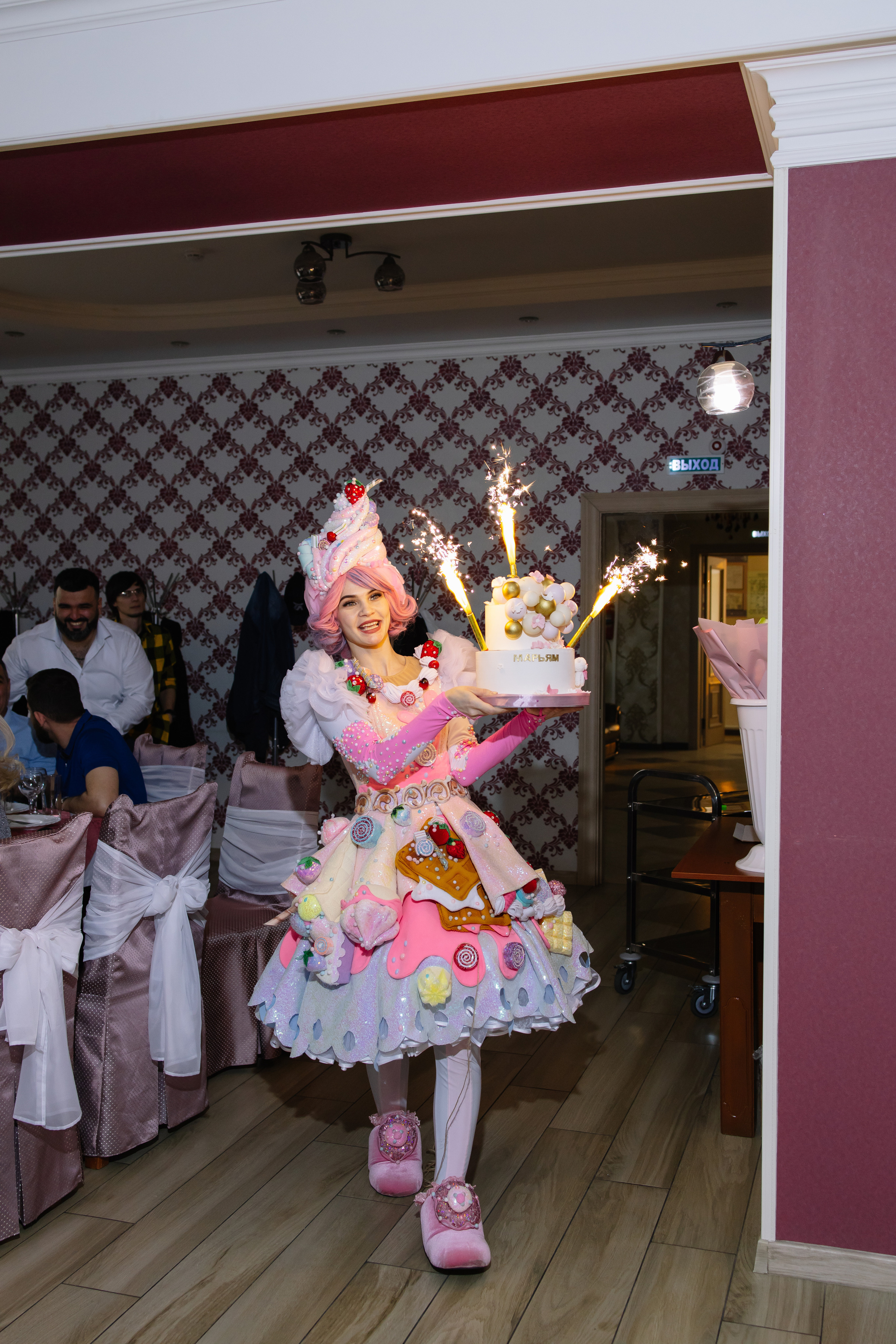 День рождения 1 годик Марьям. Свадебный фотограф в Новосибирске Лидия Александровна