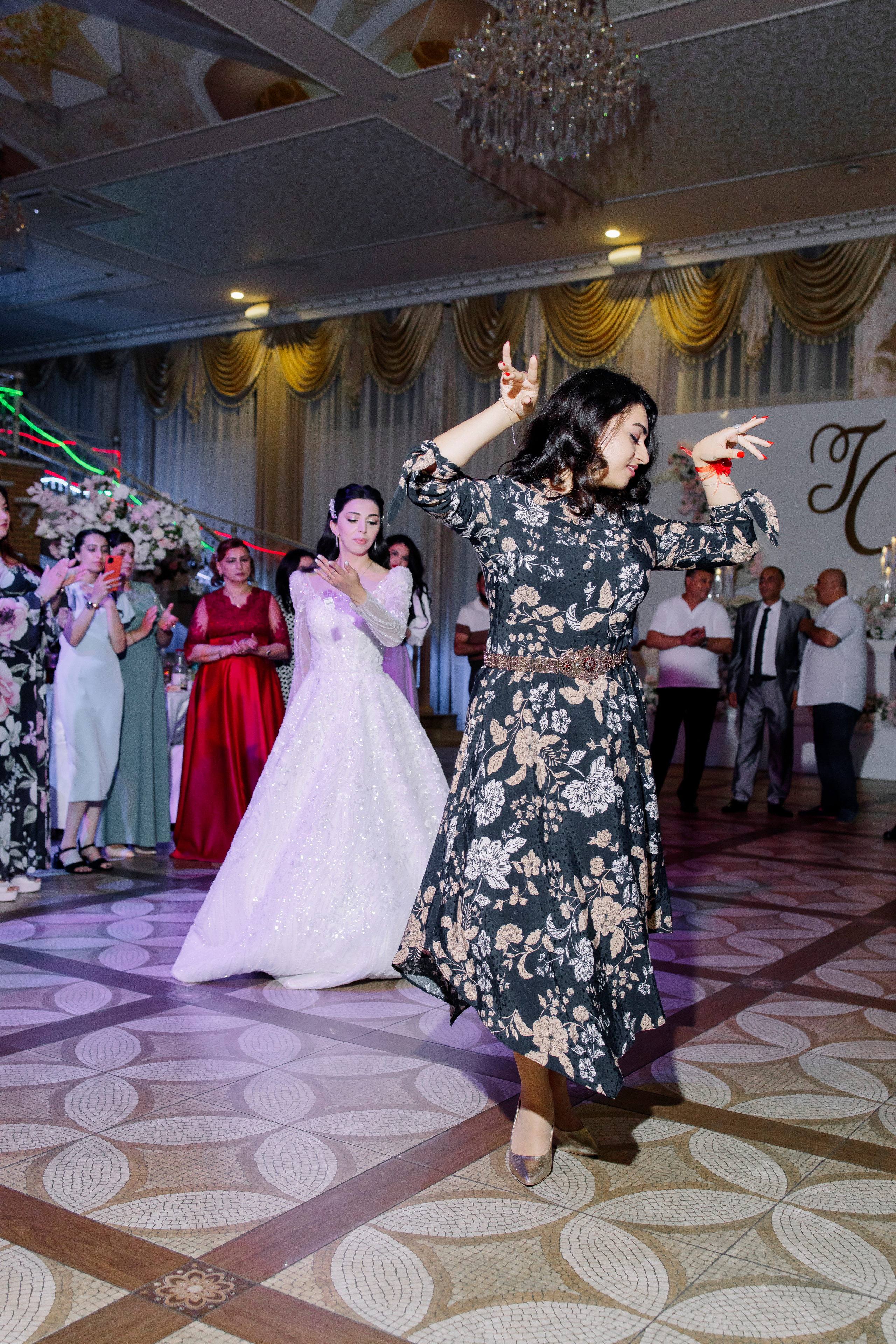 Свадьба Азербайджанская Гейсар  & Сабина. Свадебный фотограф в Новосибирске Лидия Александровна