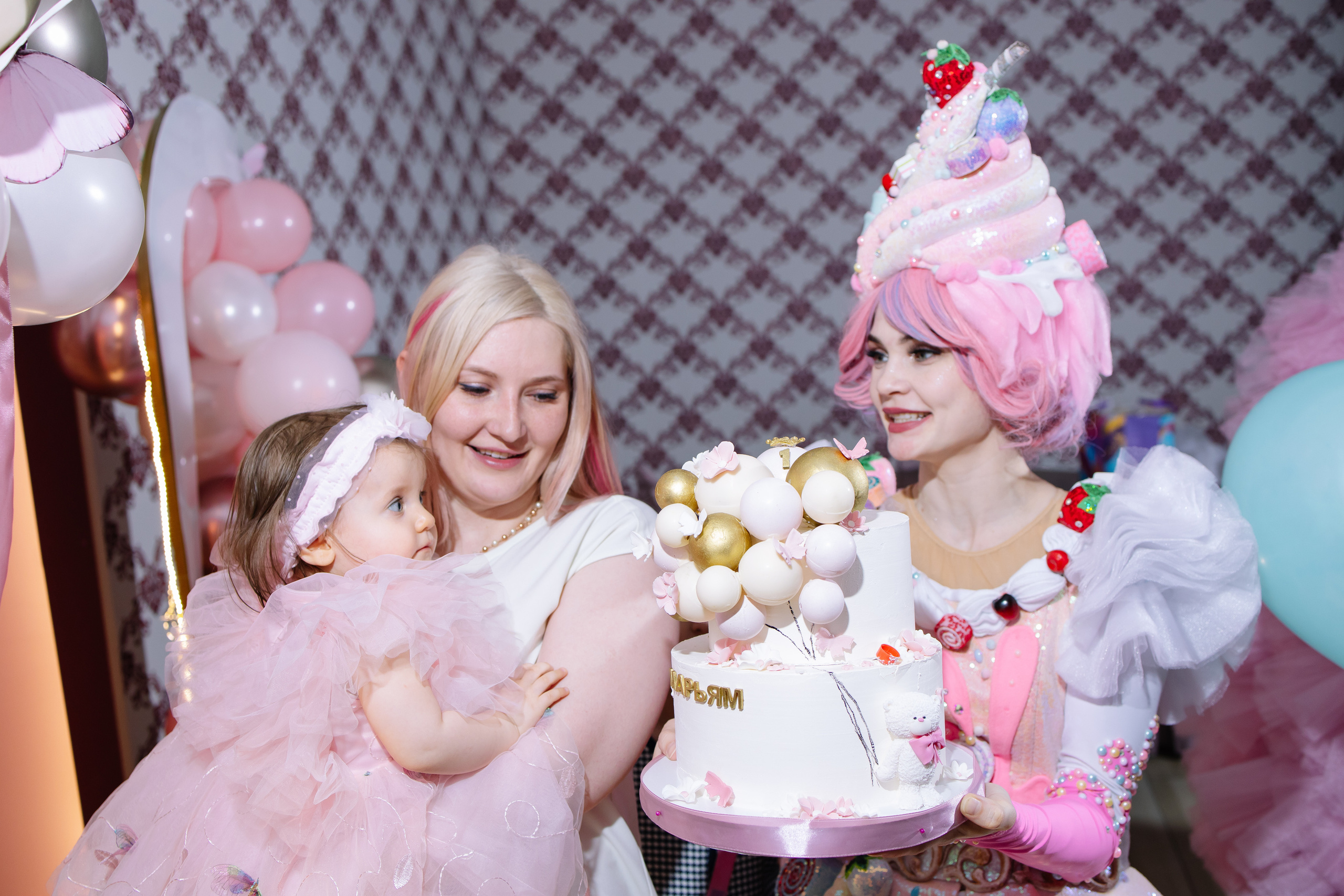 День рождения 1 годик Марьям. Свадебный фотограф в Новосибирске Лидия Александровна