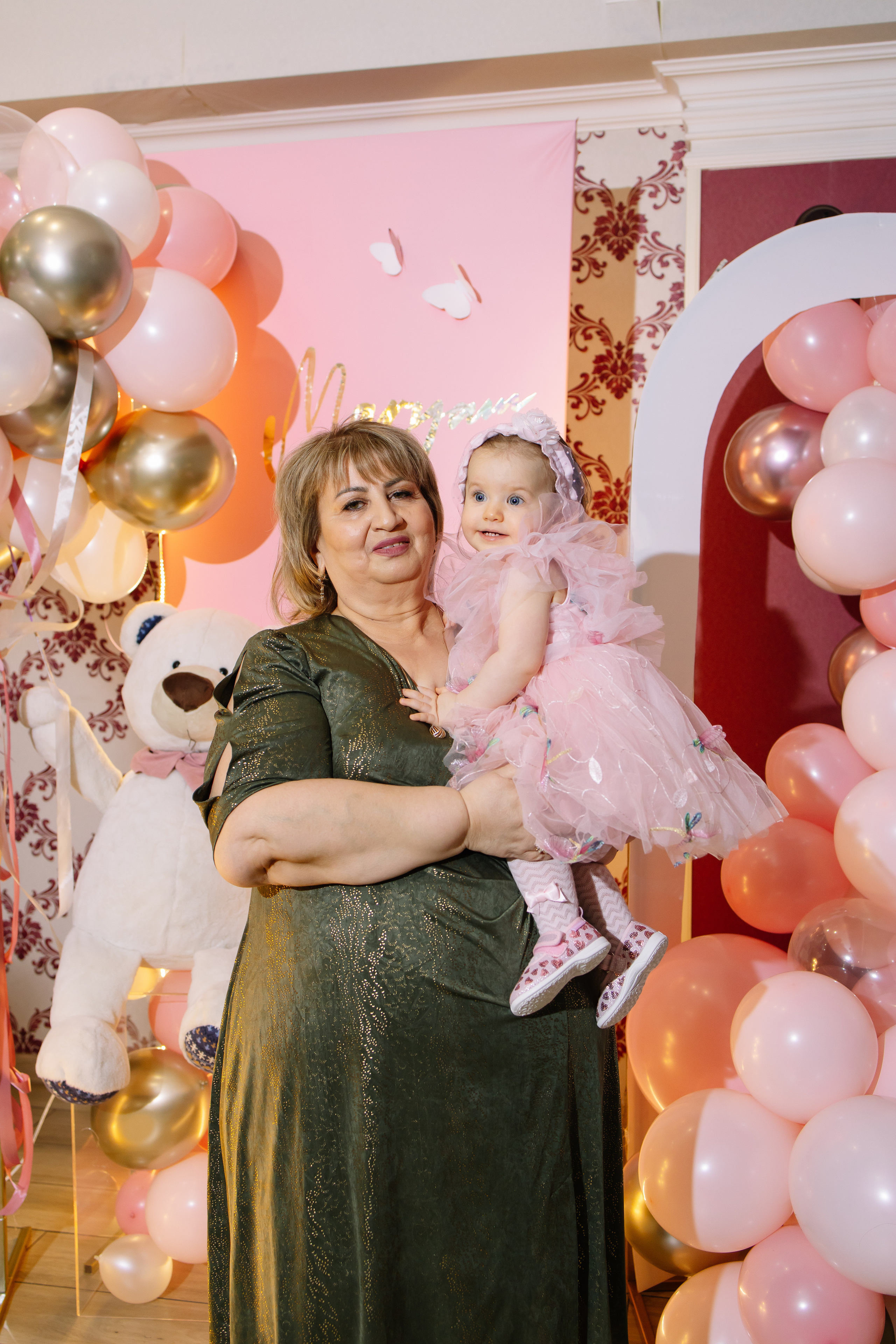 День рождения 1 годик Марьям. Свадебный фотограф в Новосибирске Лидия Александровна