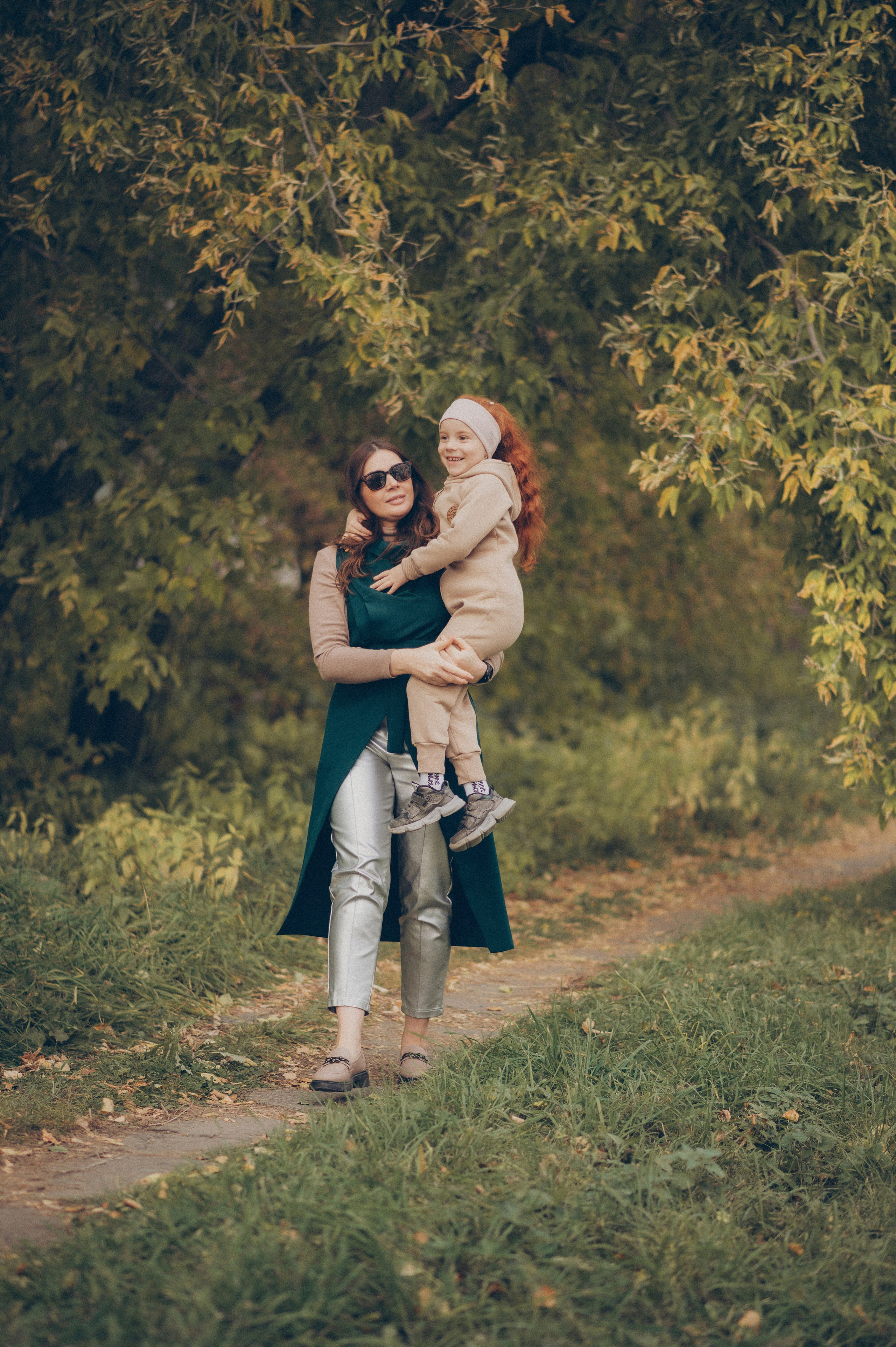 Анюта и Таня. Фотограф, г. Лесной Свердловской области