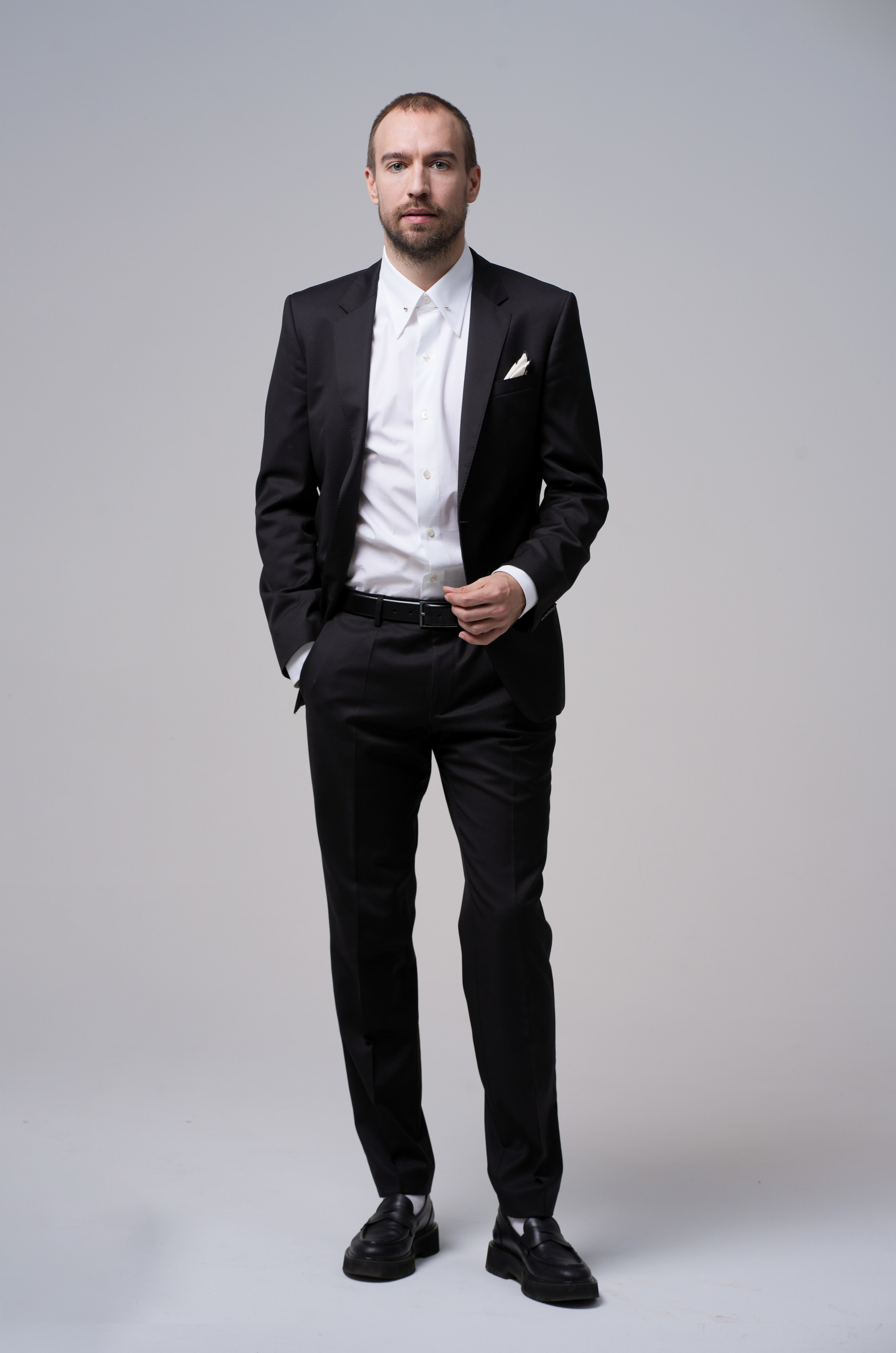 Актёр Пётр Романов. Портретная съемка в Москве, студийный фотограф Игорь Фомин