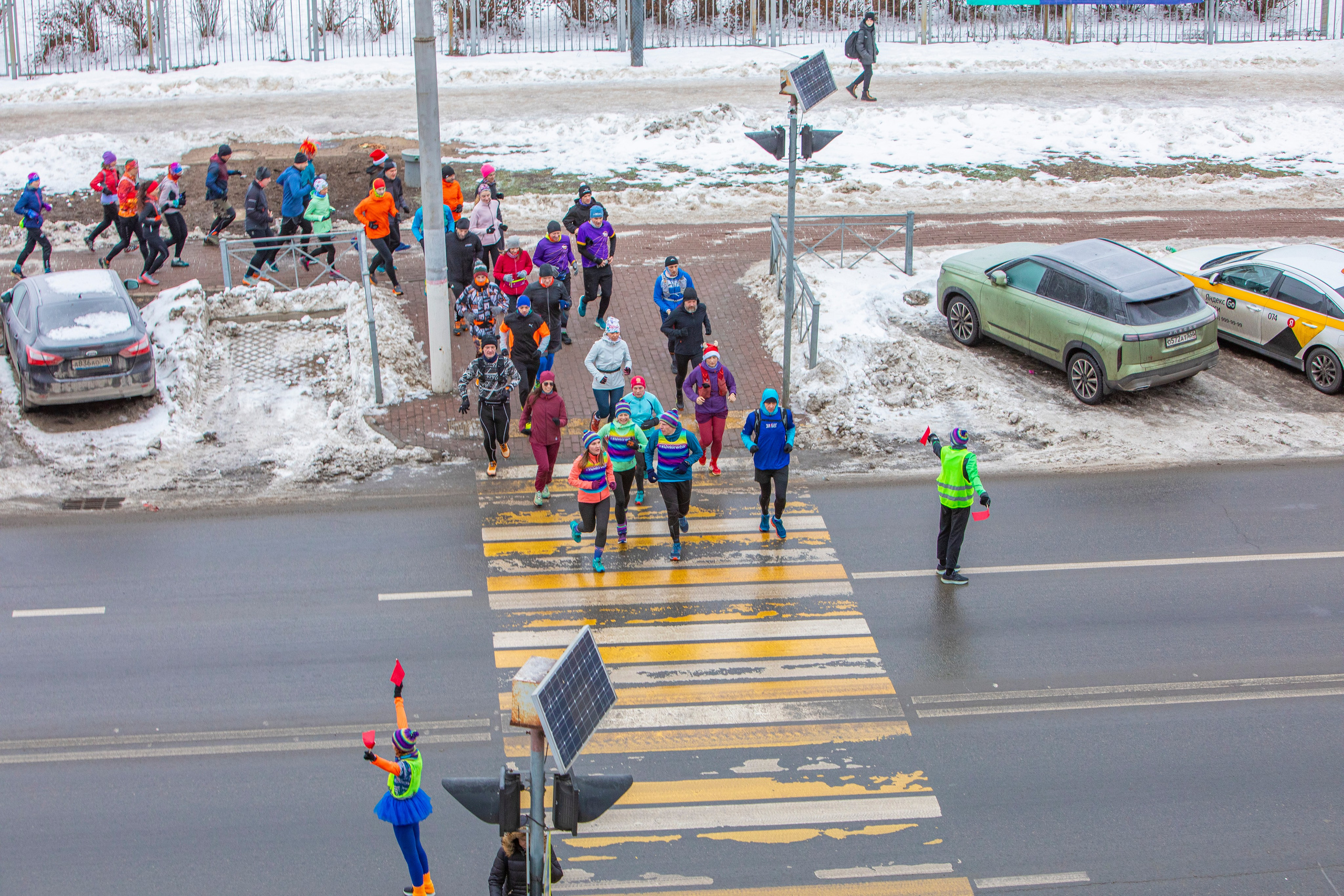 Марафон у дома, этап Химки 22.12.24. Фотограф Сергей Ловкий