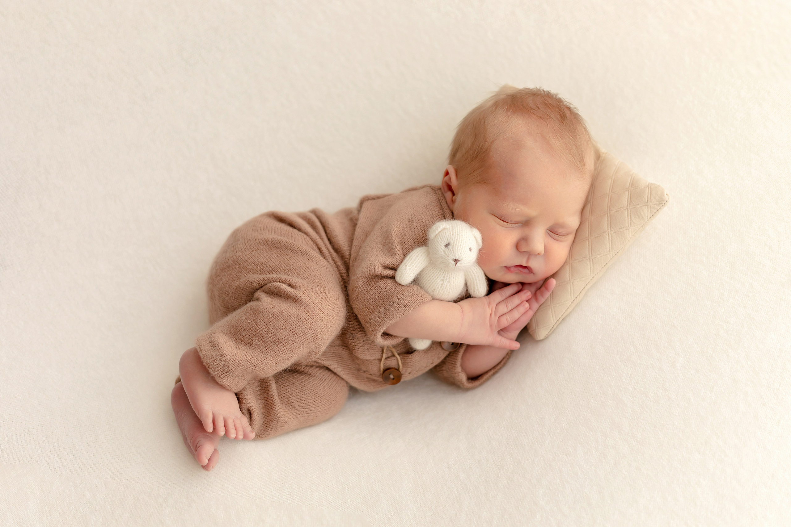 Новорожденные до 28 дней. Фотограф новорожденных в Тюмени