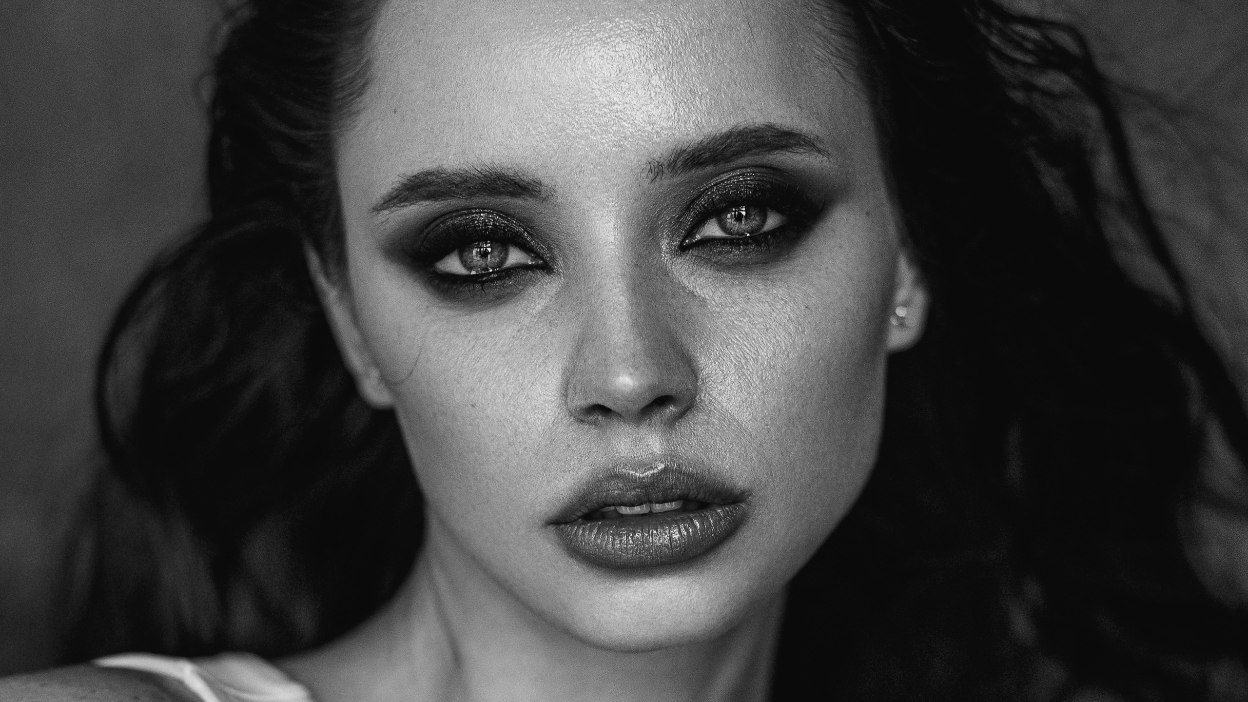 Portrait and Fashion photographer in St. Petersburg. Ivan Kovalev