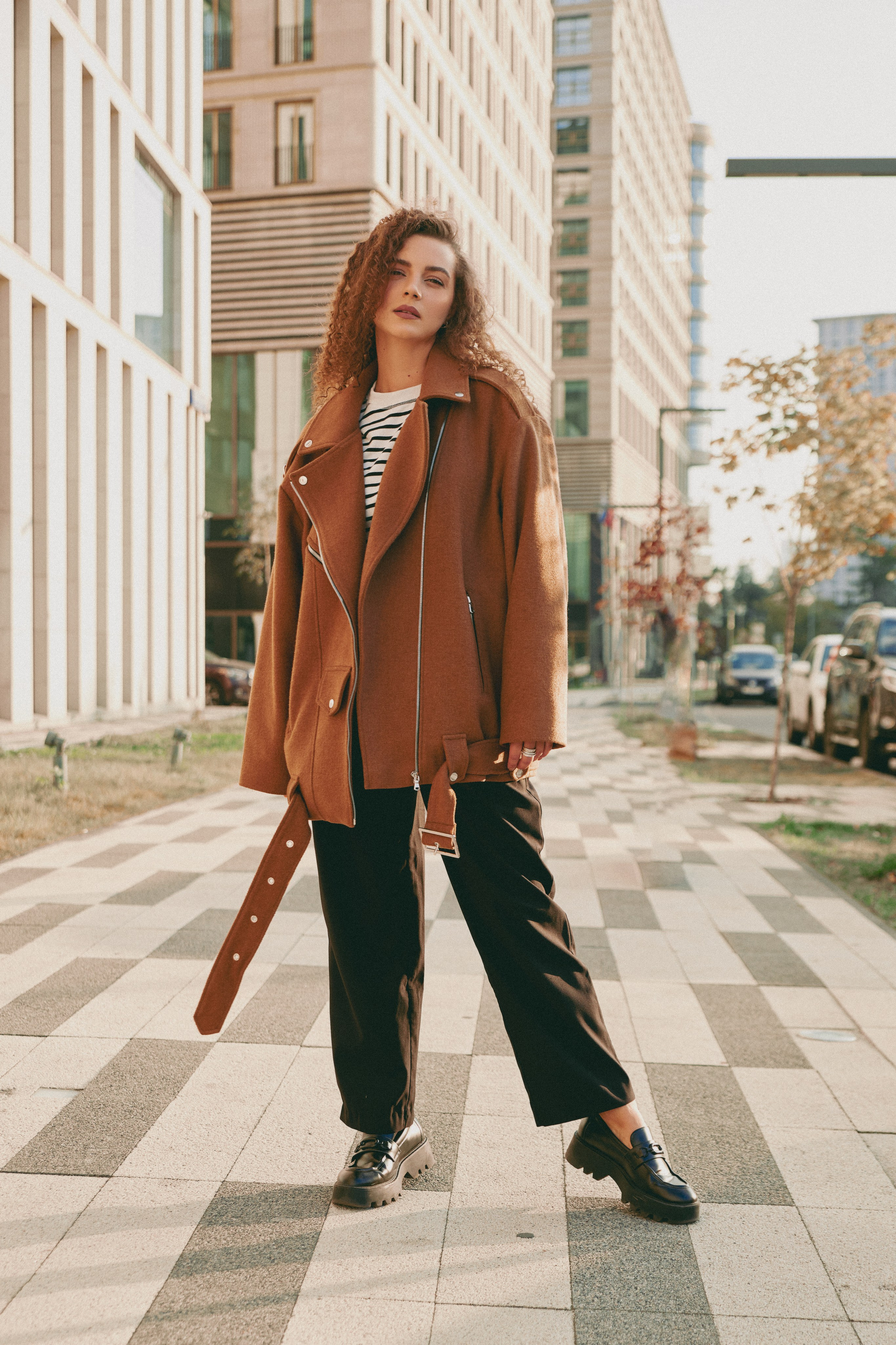 Уличная фотосессия для девушки. Brand и контент фотограф