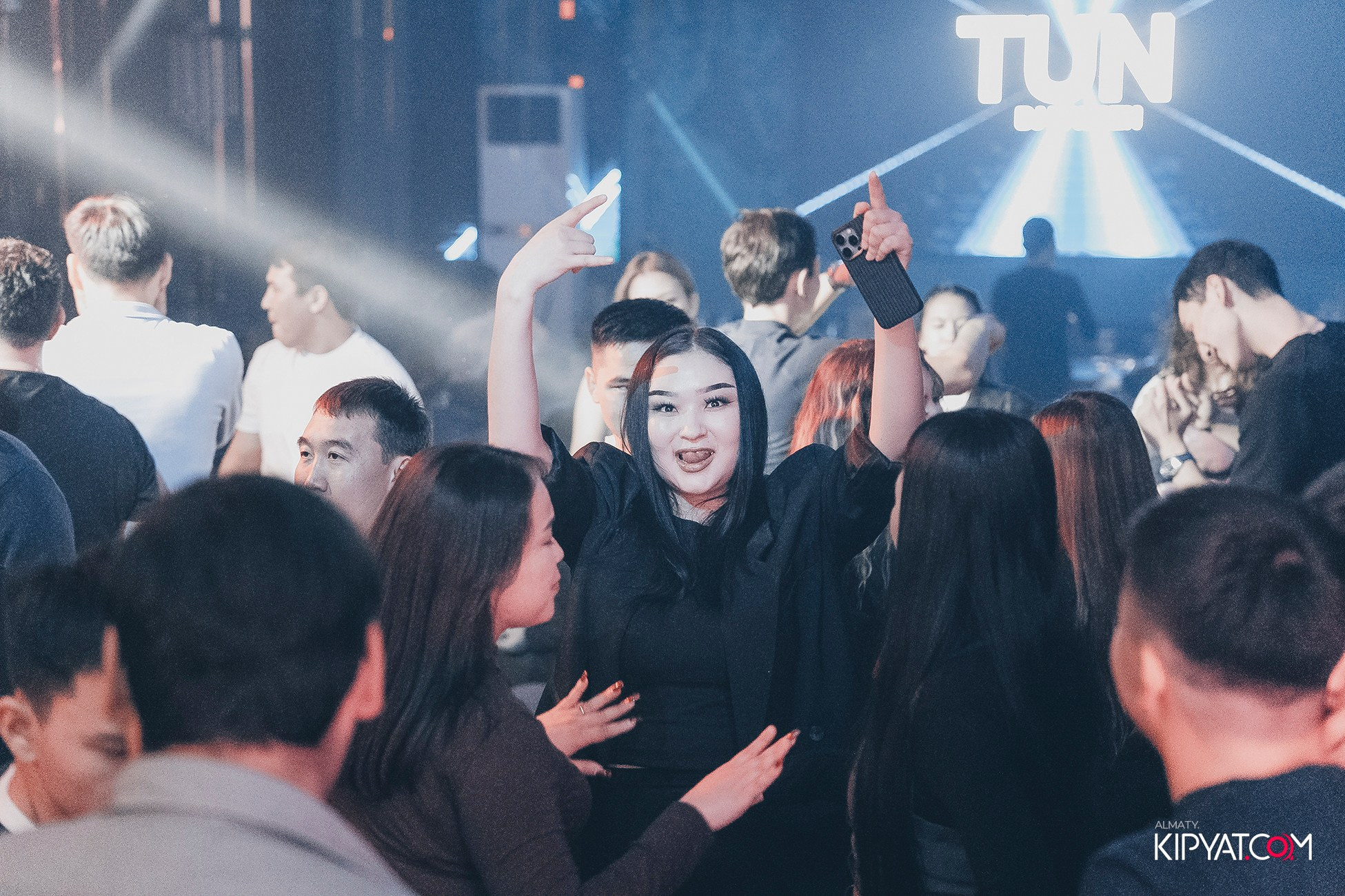 TUN LONGE BAR. КИПЯТКОМ АЛМАТЫ! Фотосъемка мероприятий в Алматы