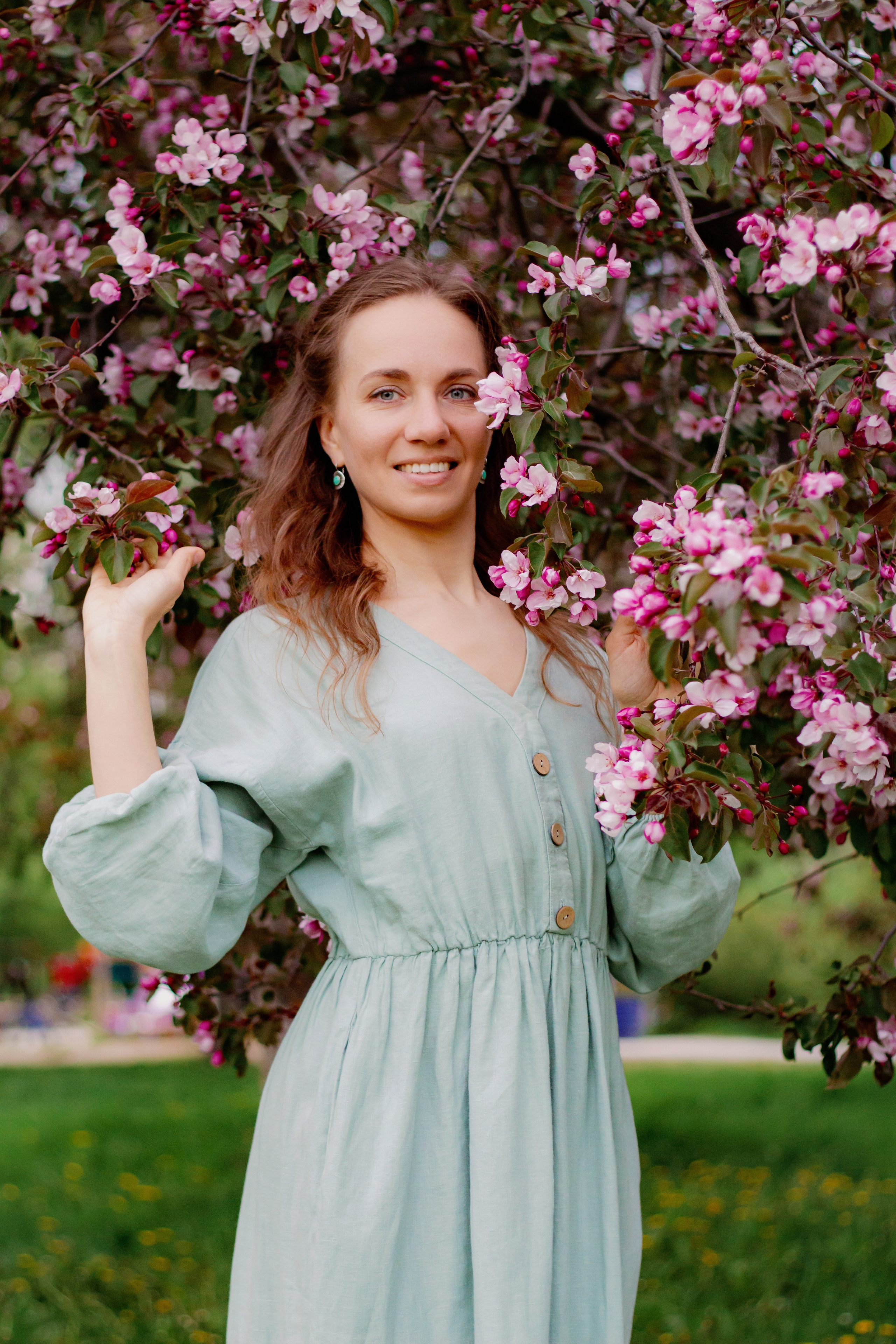 Фотосессия с цветущими яблонями, Екатеринбург. Фотопрогулка. Фотограф в Екатеринбурге Пойгина Елена