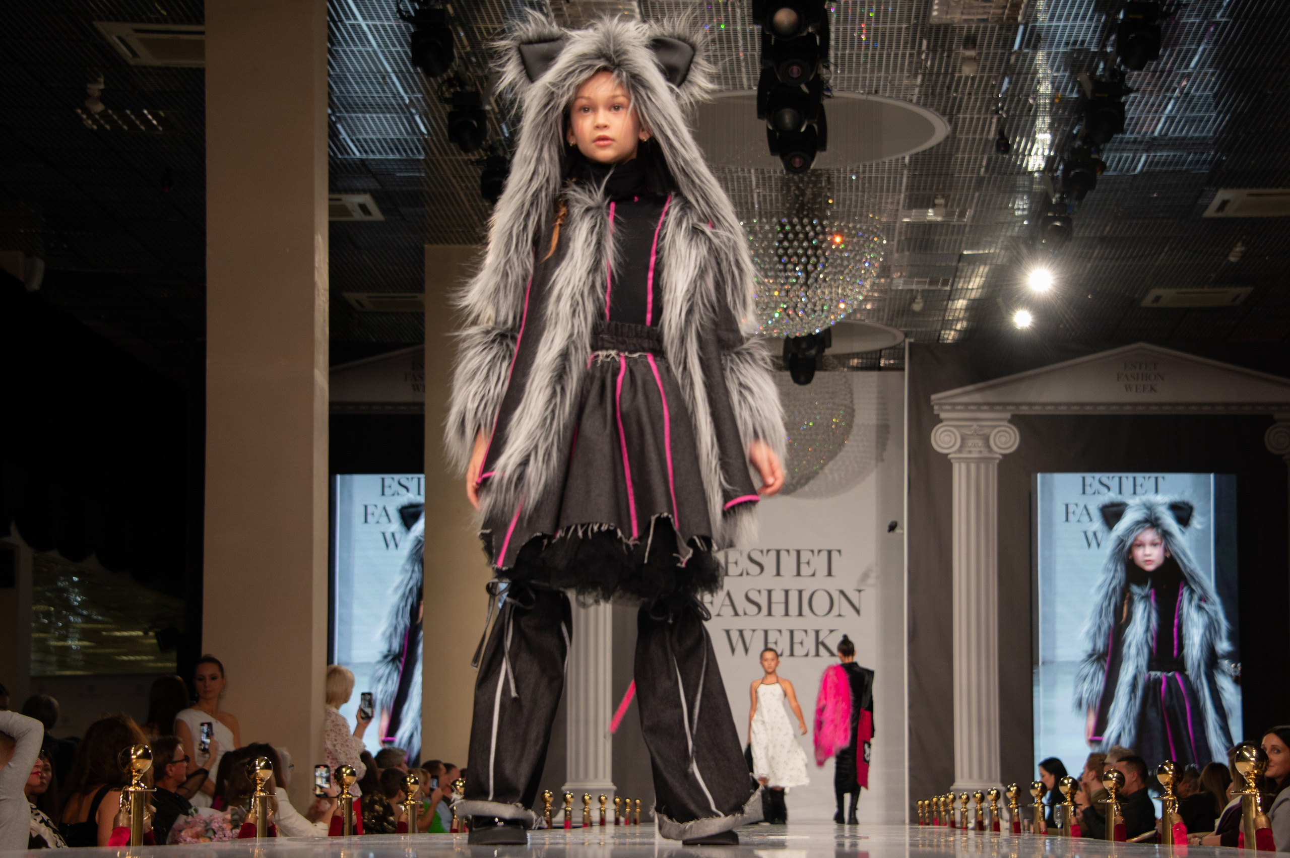 Estet Fashion Week-2023. Фотограф Роман Адлер