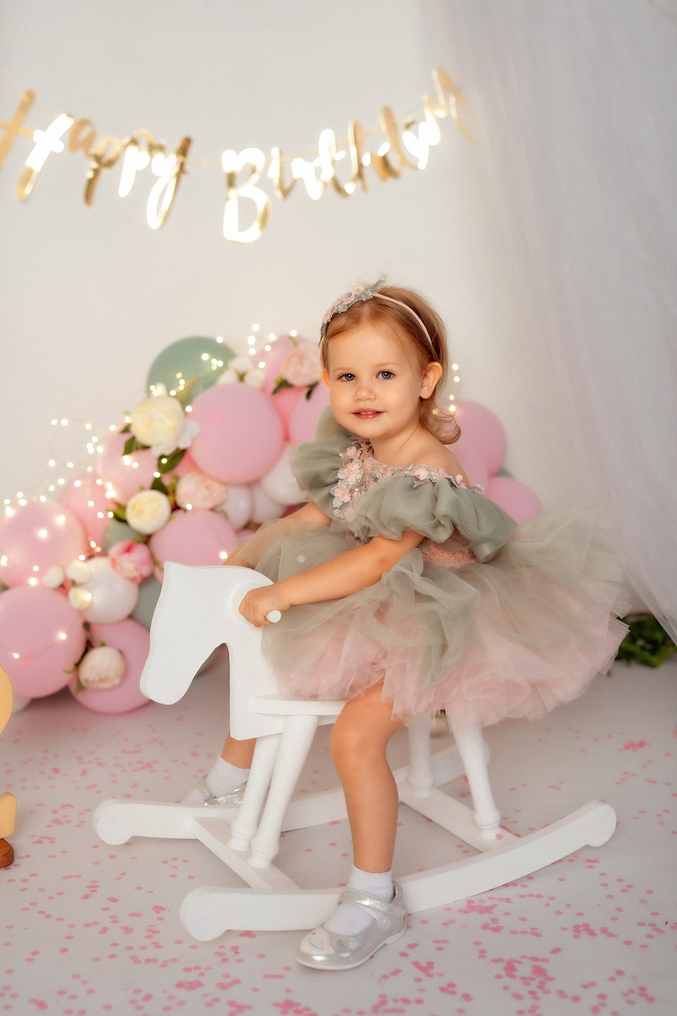 Классика для девочек. Детский и семейный фотограф в г. Ачинск Надежда Мелиоранская