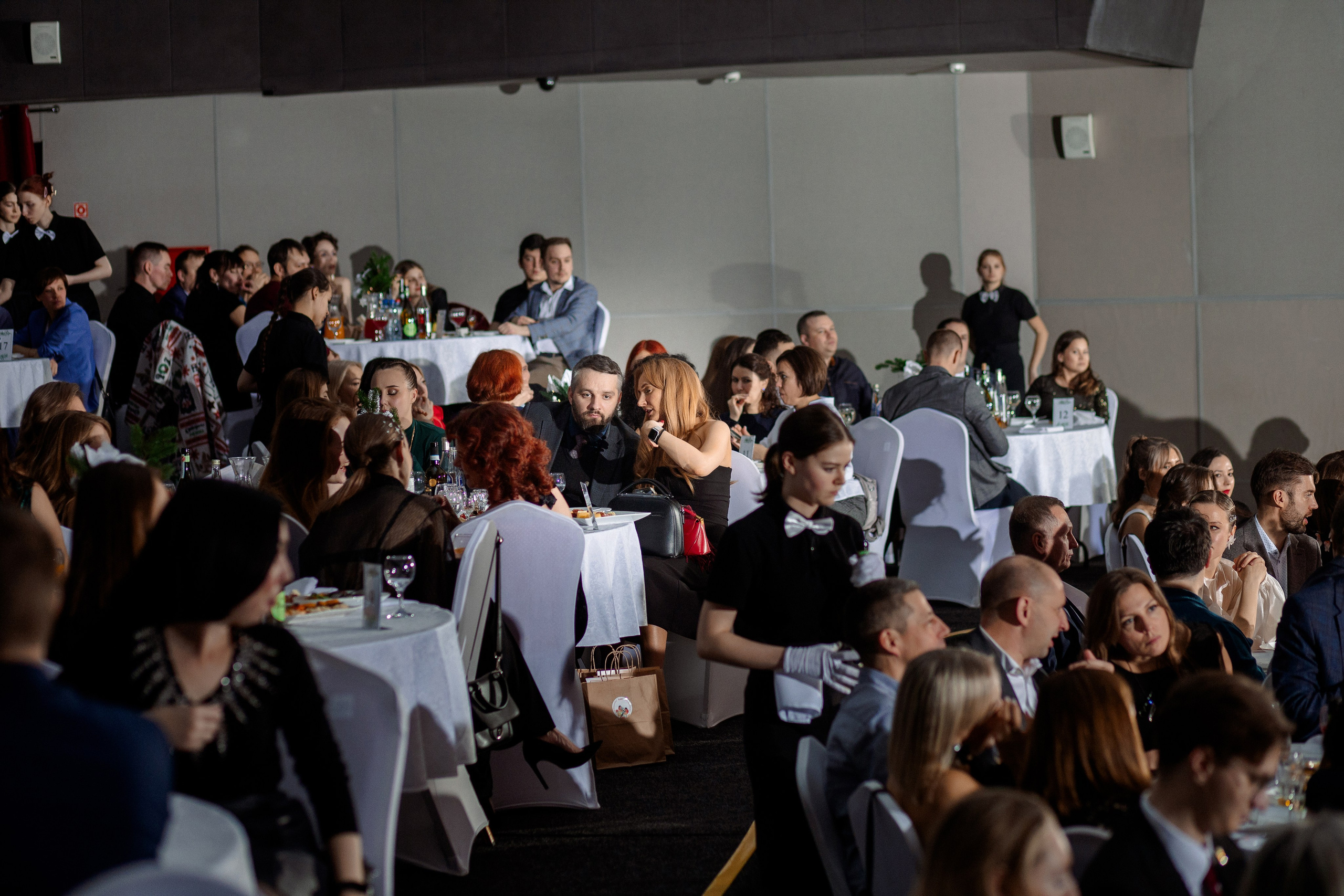 РЕПОРТАЖ: НОВЫЙ ГОД В ДК МЕТАЛЛУРГ. Профессиональный фотограф в Ижевске Леша Петров