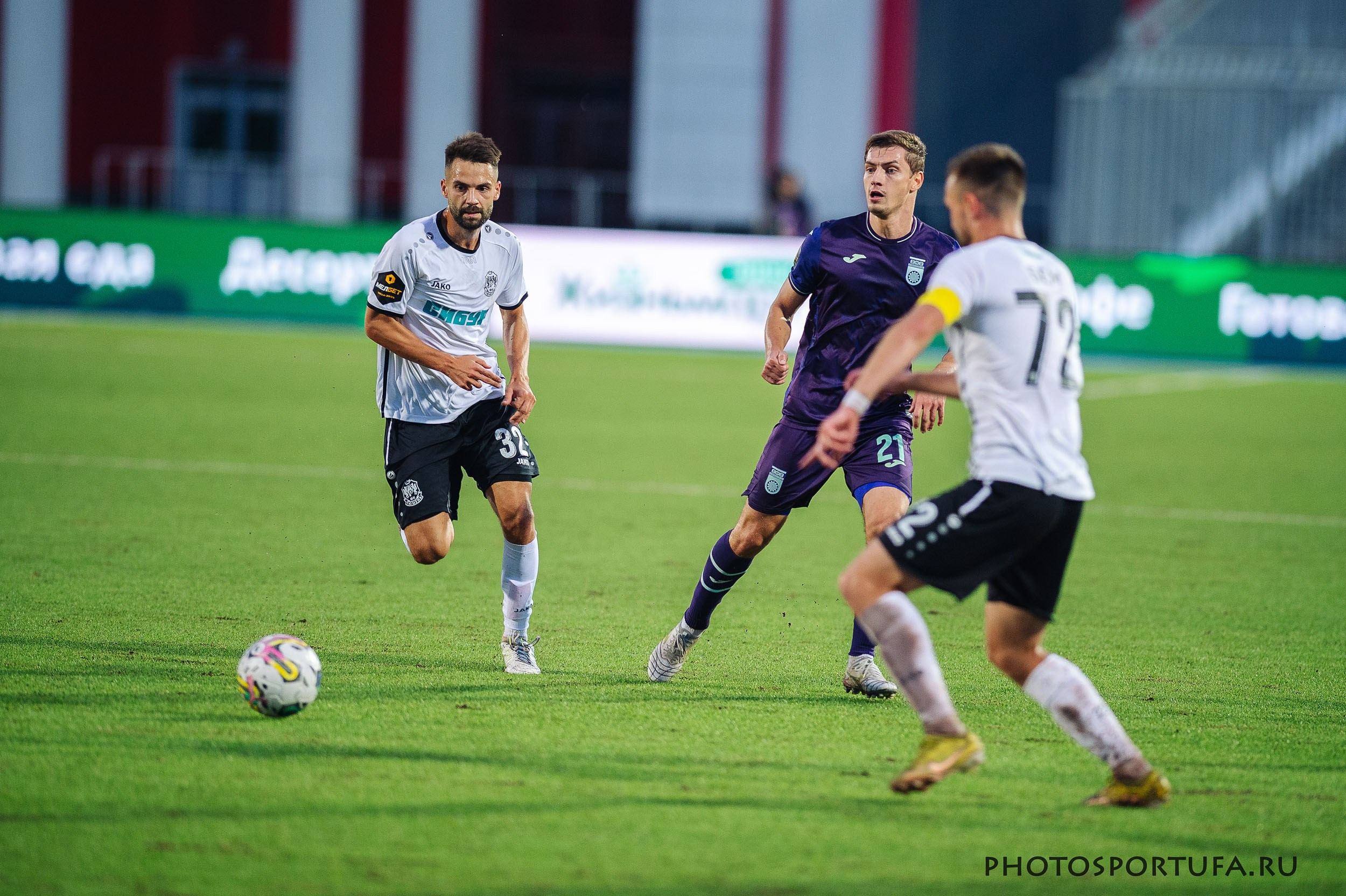 Россия — МЕЛБЕТ — Первая Лига. 4 -й тур «ФК УФА» — ФК «Тюмень». Спортивный фотограф в Уфе Евгений Буров