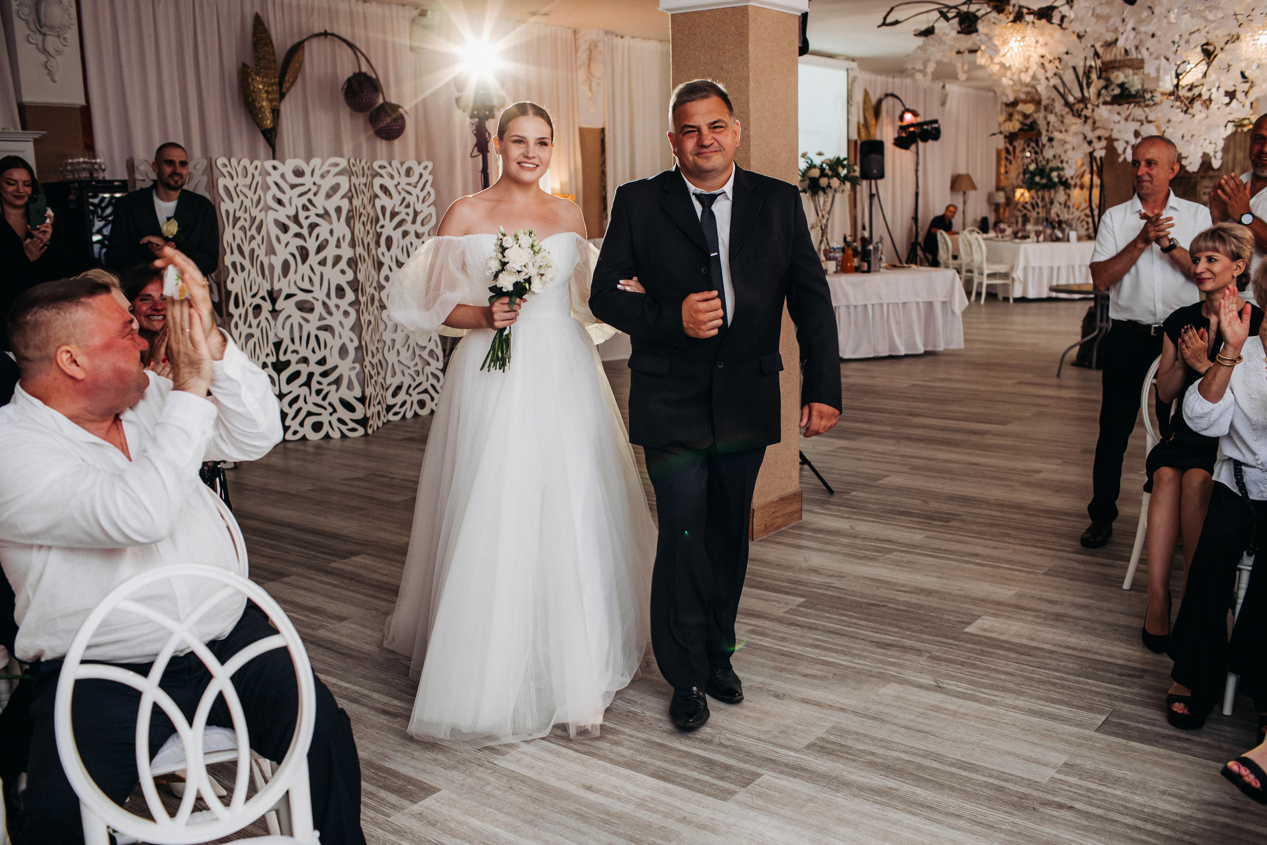 Vlad & Nadya (Saint-Petersburg, Russia). Destination wedding photographer Peter Letu