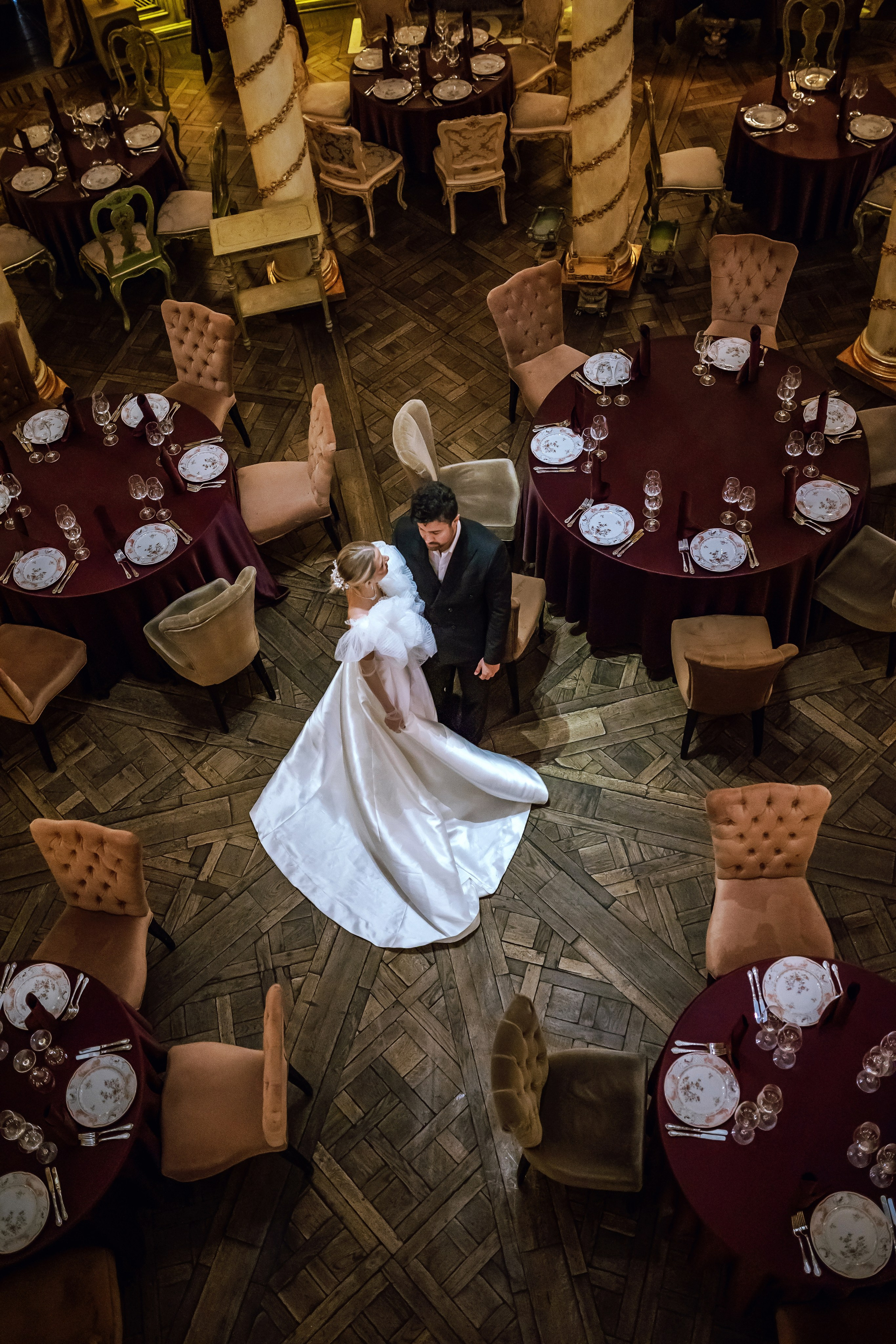 Свадьба в ресторане Турандот. Фотограф и видеограф Москва. Свадебный фотограф, видеограф. Выпускные альбомы. Оживающие альбомы