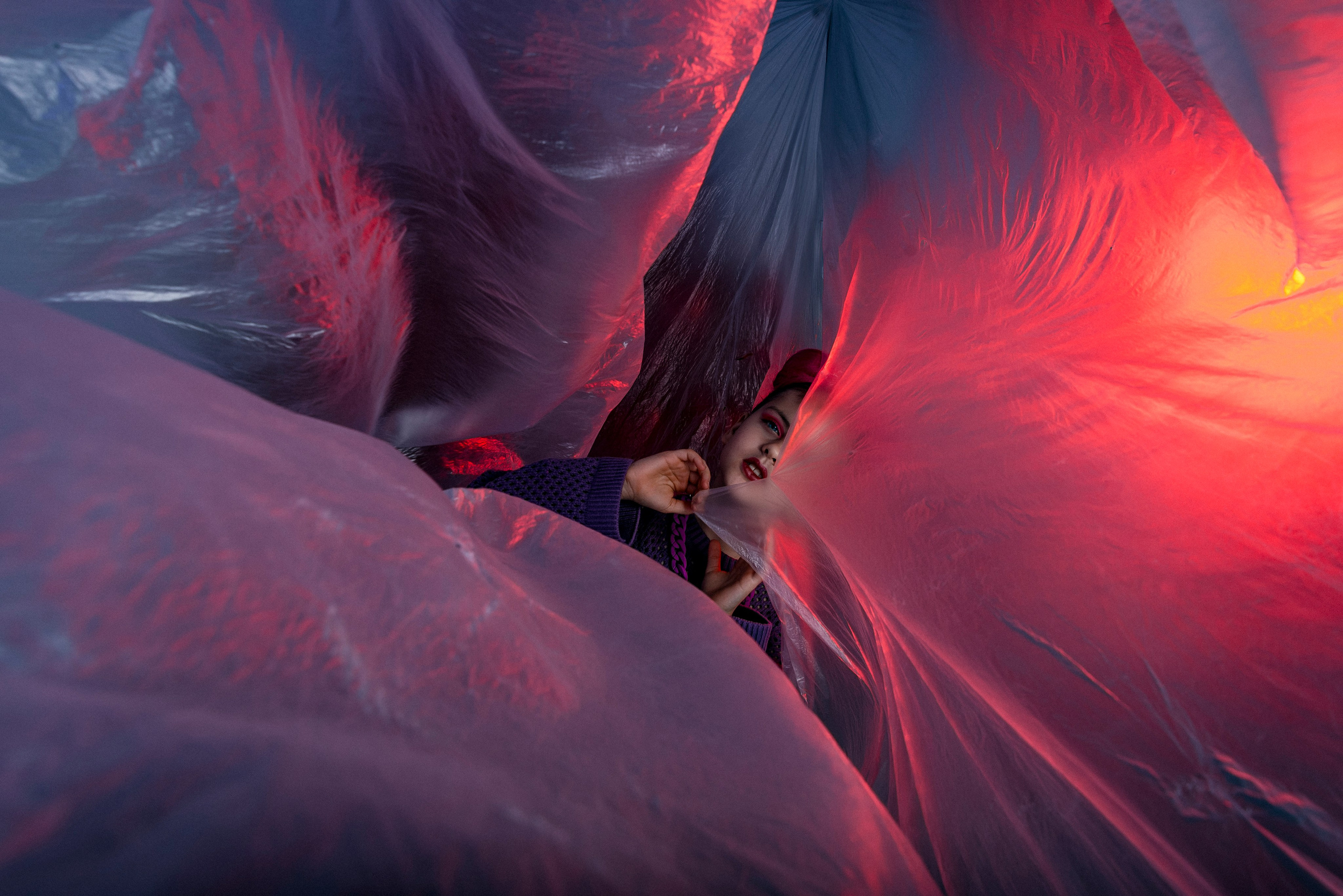 неоновая фотосессия в студии в сочи