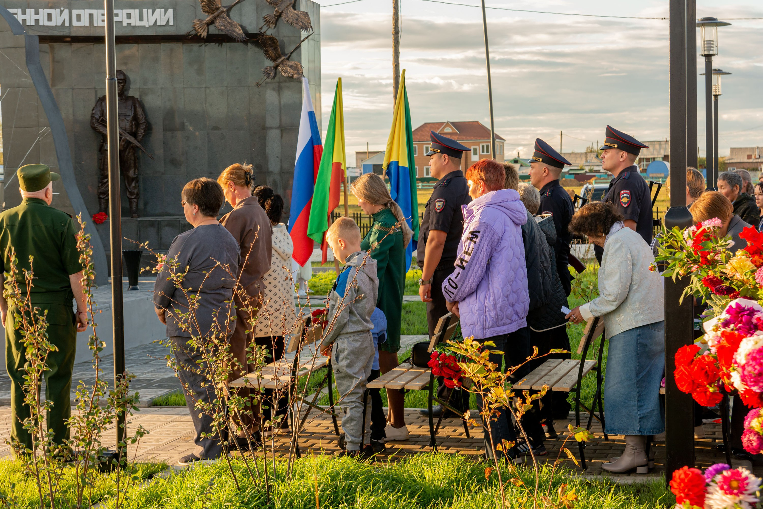 Открытие мемориального комплекса. Фотограф широкого профиля Чита-Цасучей