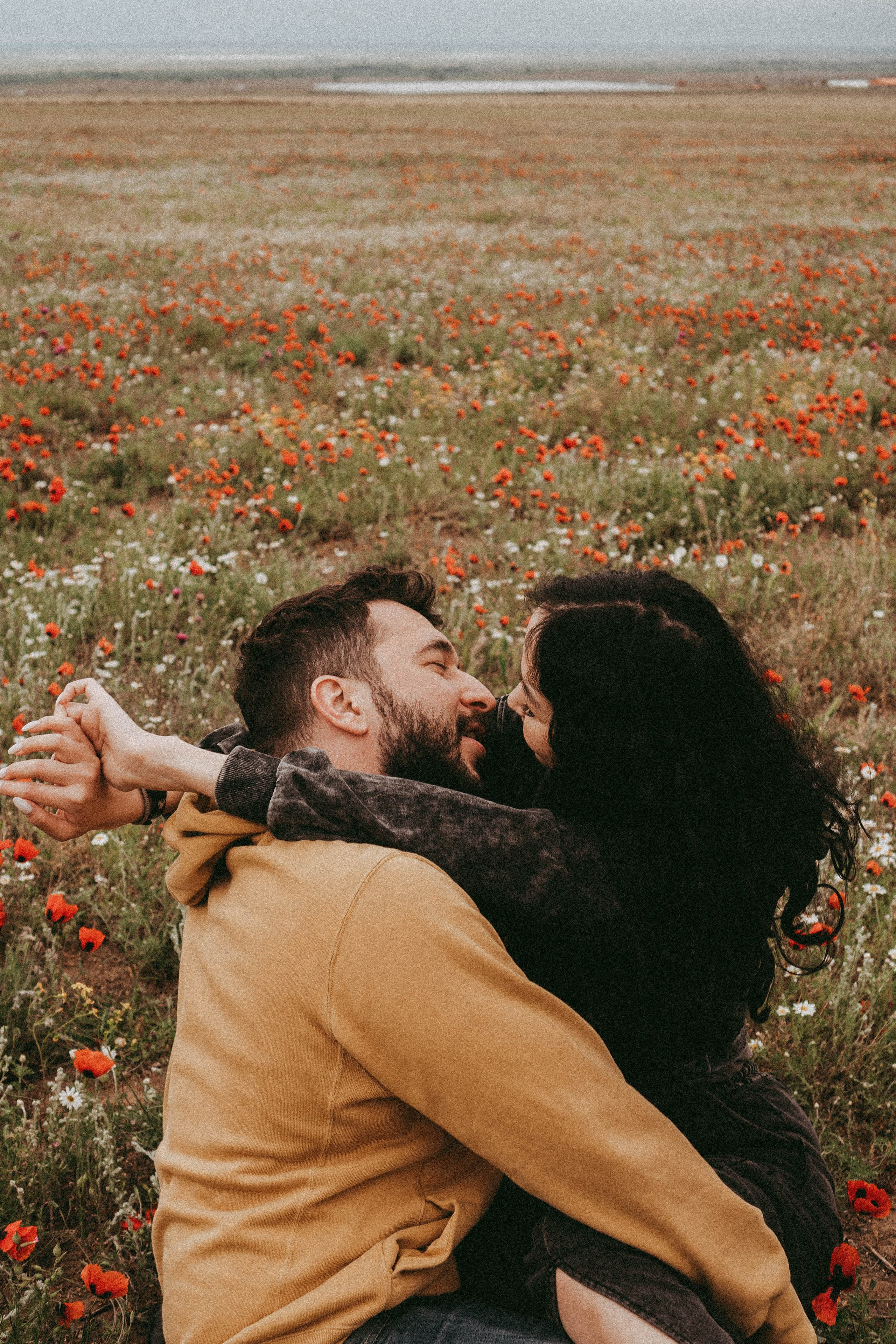 Любовь в маковом поле. Профессиональный фотограф, Санкт-Петербург — Виктория Богомолова