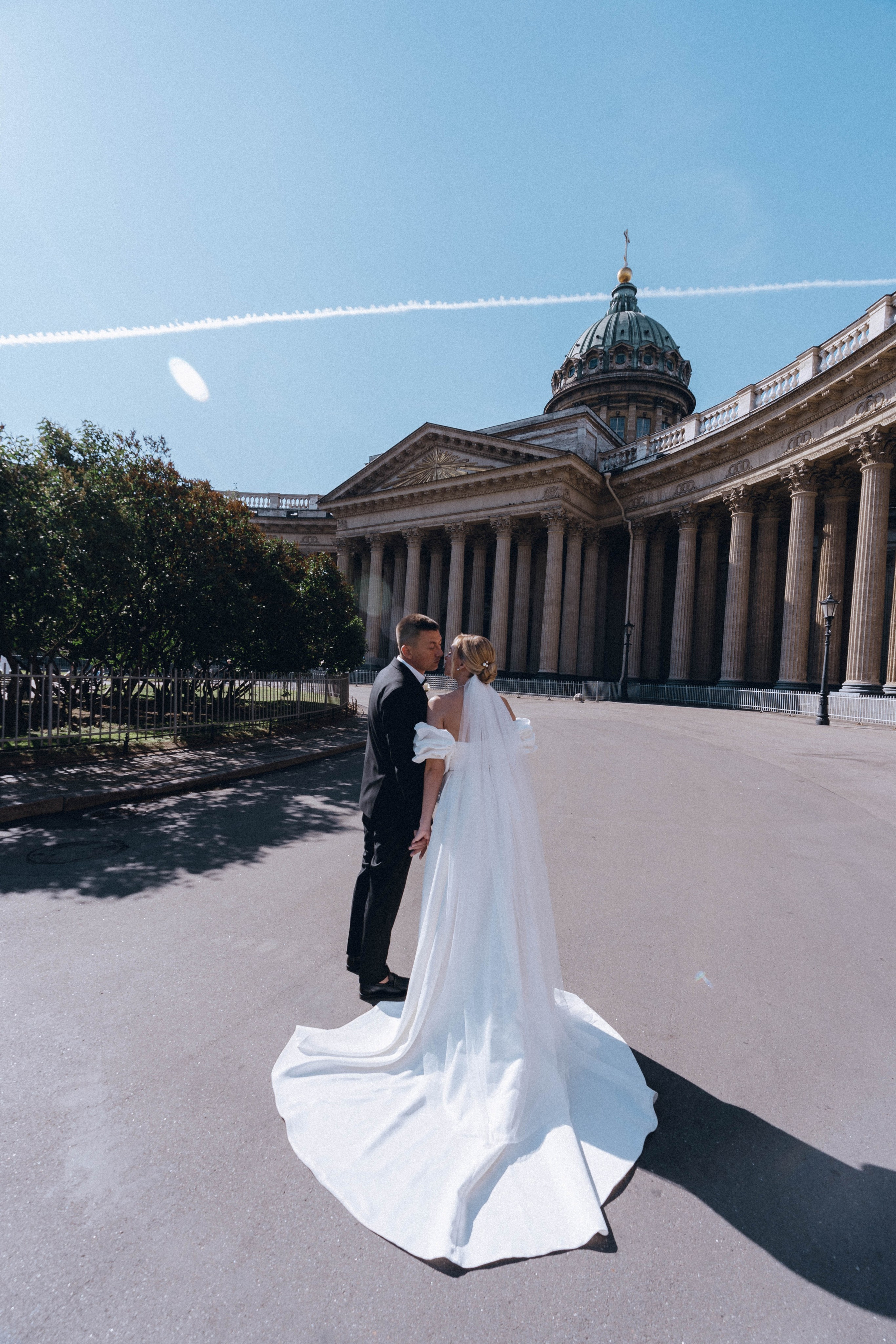 СВАДЕНБНАЯ СЬЕМКА НА КАТЕРЕ ПО КАНАЛАМ САНКТ-ПЕТЕРБУРГА И В АКВАТОРИИ НЕВЫ. Профессиональный фотограф, Санкт-Петербург — Виктория Богомолова