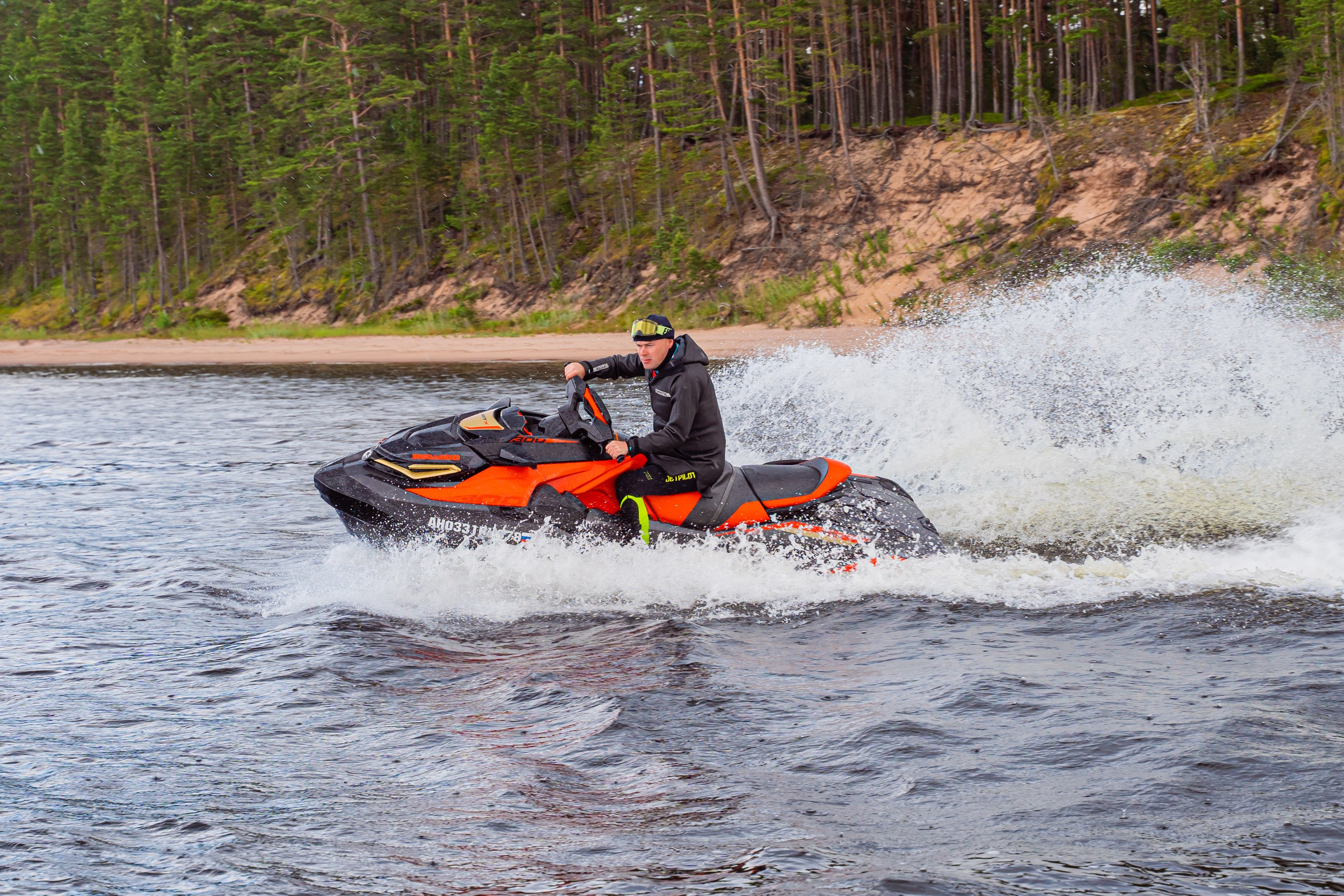 Гидровыезд в Коневский мужской монастырь. Свадебный, семейный, портретный, репортажный фотограф в Санкт-Петербурге