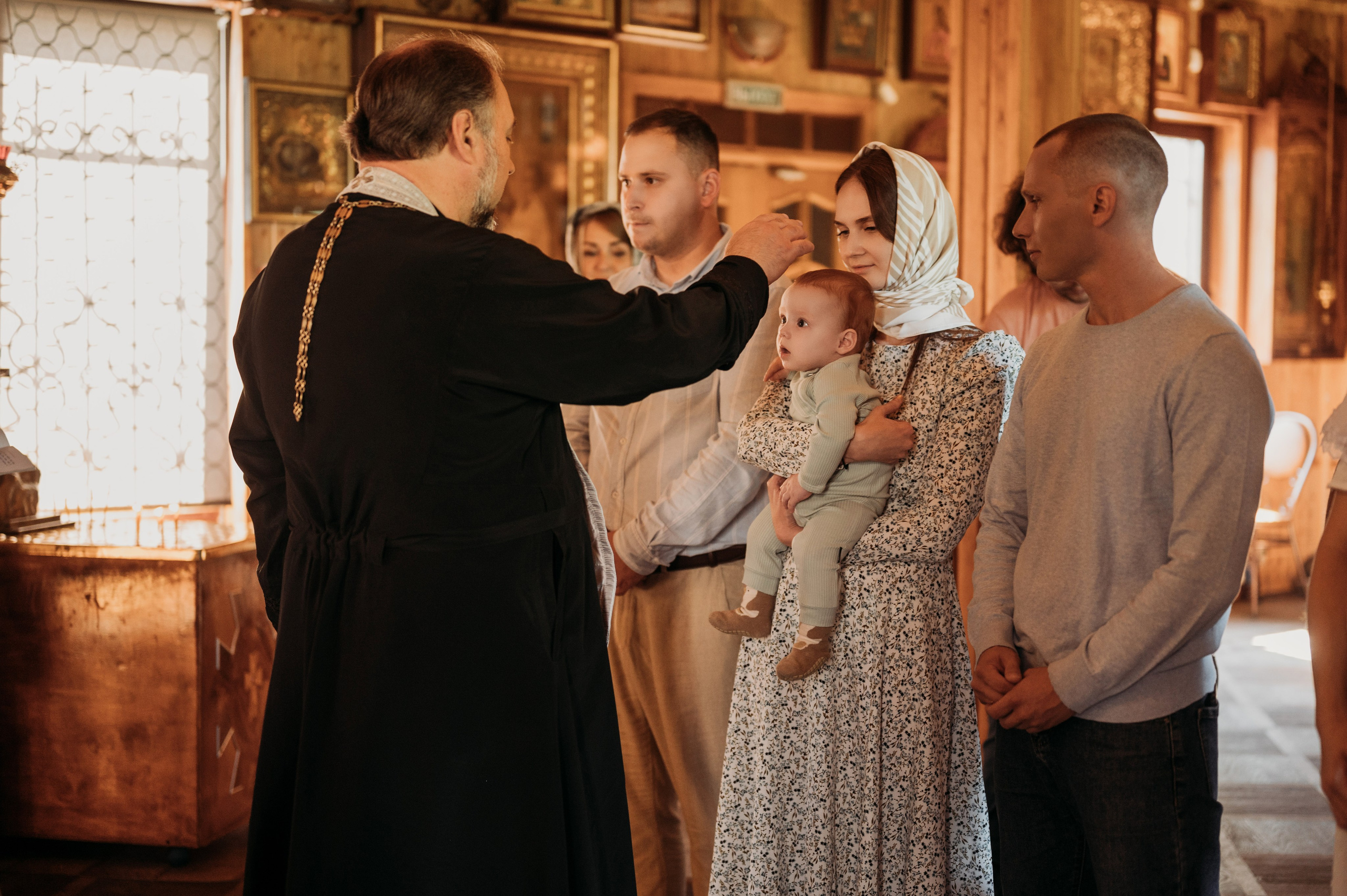 Никита — Храм Святителя Петра Митрополита Московского. Дьяконова Валерия семейный и детский фотограф в Санкт-Петербурге