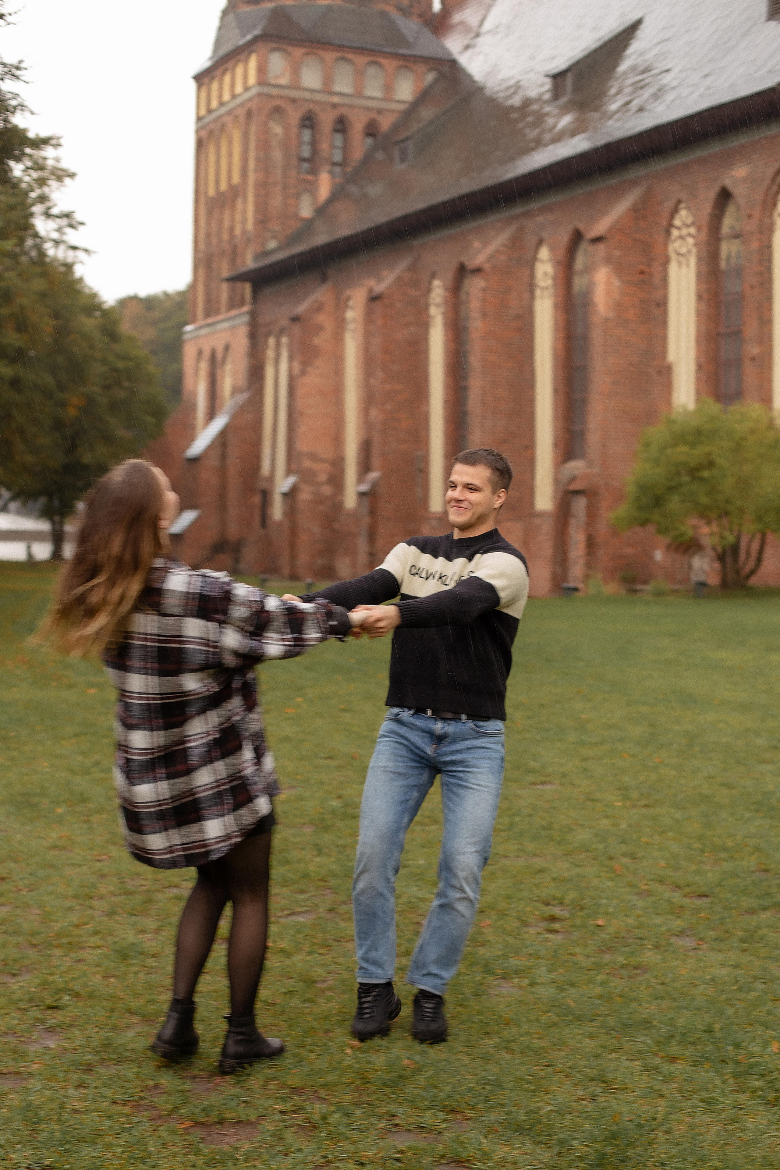 Слава и Полина. В городе. Фотограф в Калининграде Решетникова Алина
