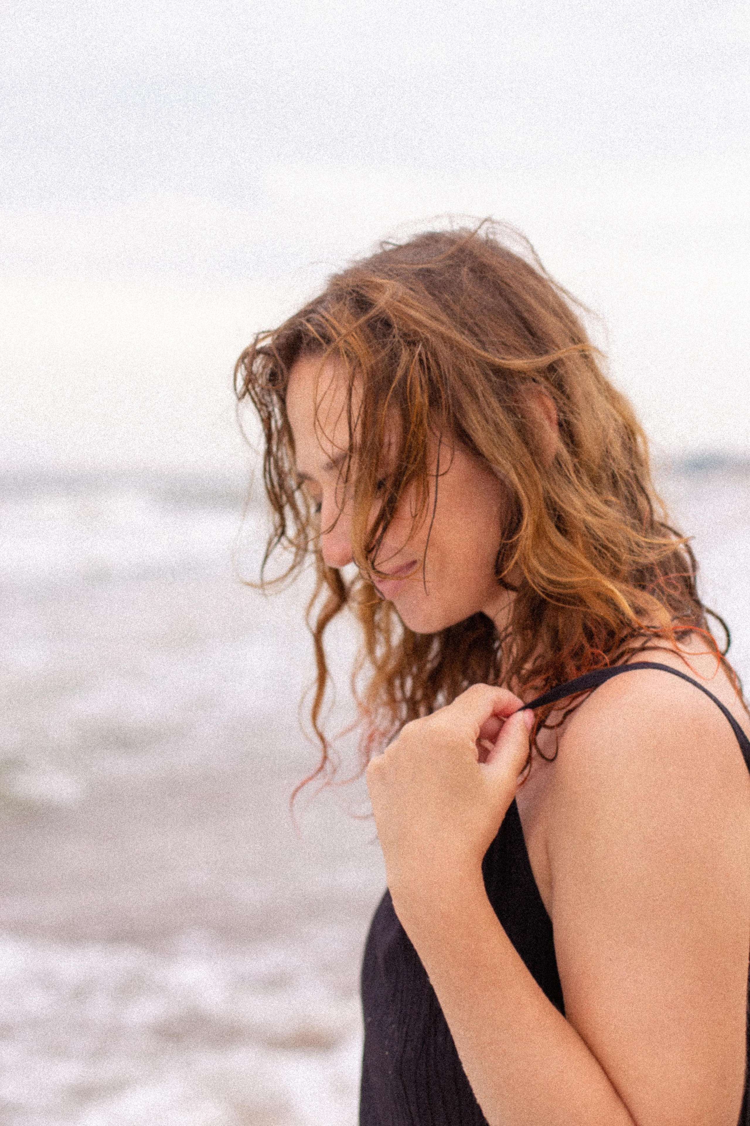 Элина. Пасмурное море. Фотограф в Калининграде Решетникова Алина