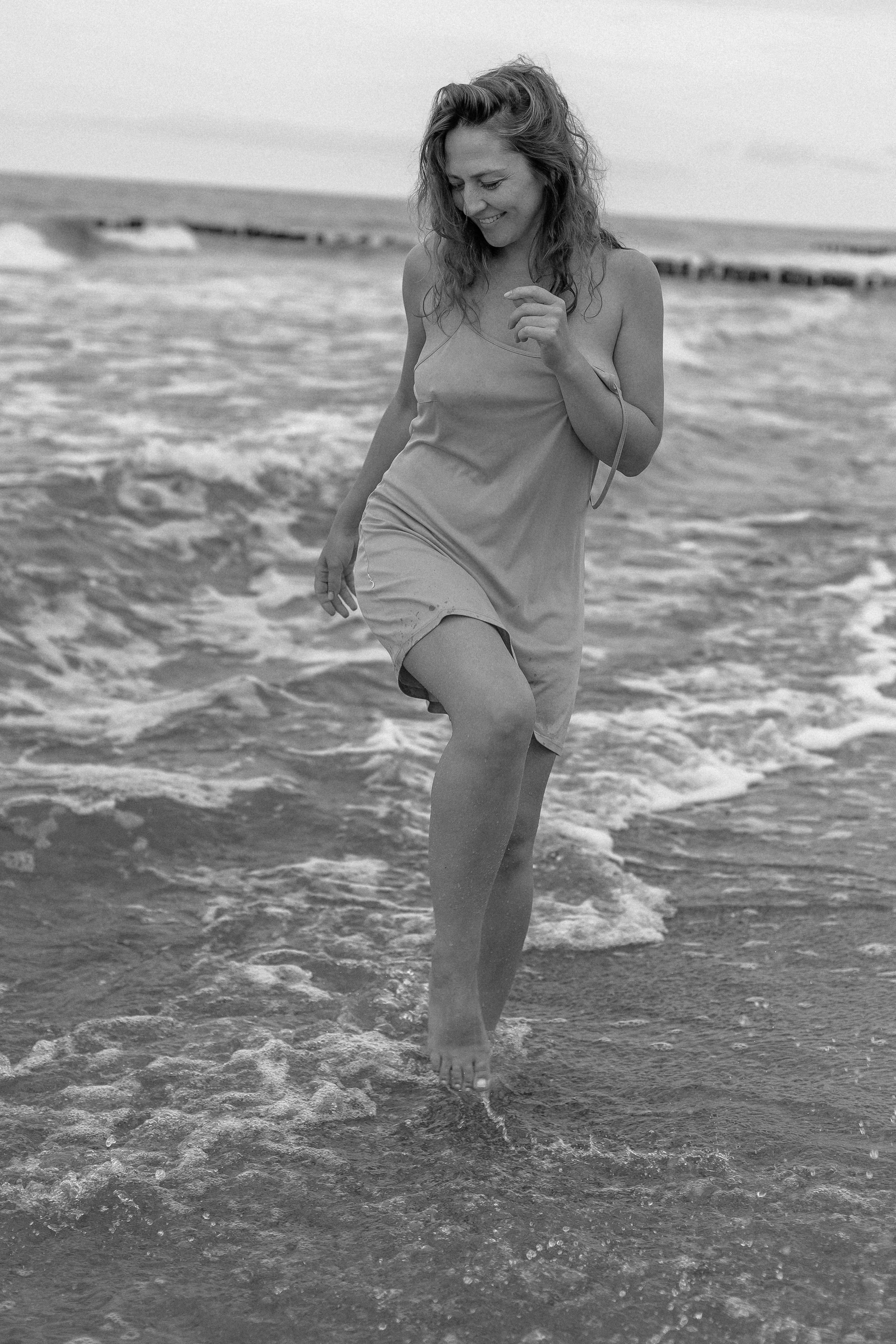 Элина. Пасмурное море. Фотограф в Калининграде Решетникова Алина