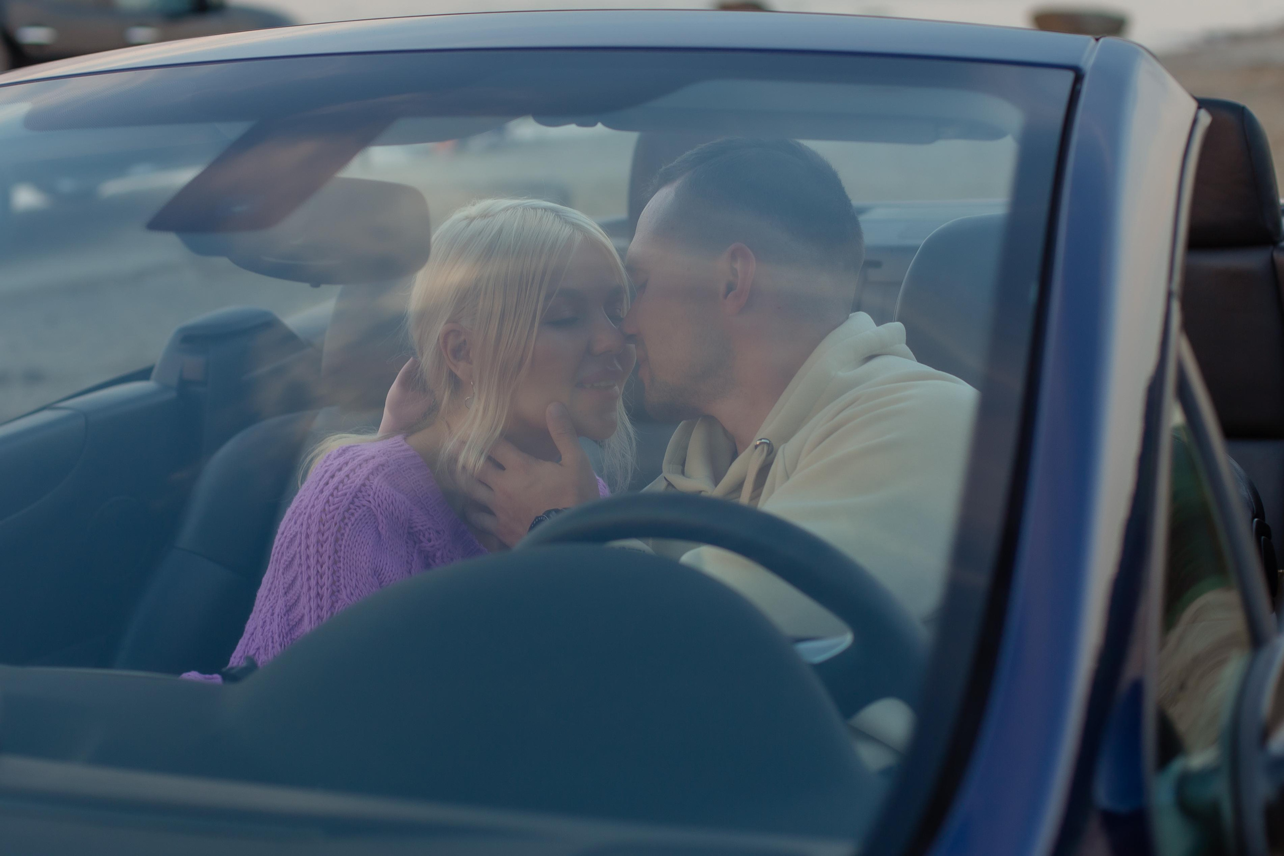 Витя и Ульяна. На берегу моря. Фотограф в Калининграде Решетникова Алина