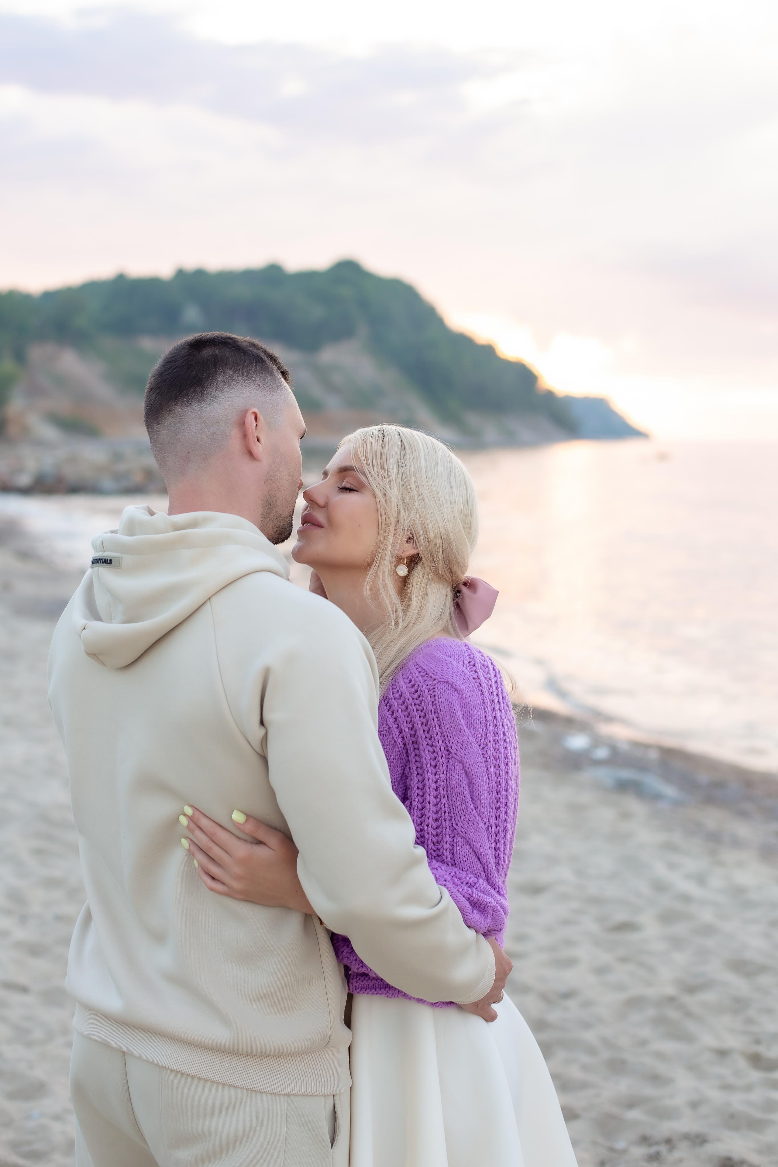 Витя и Ульяна. На берегу моря. Фотограф в Калининграде Решетникова Алина