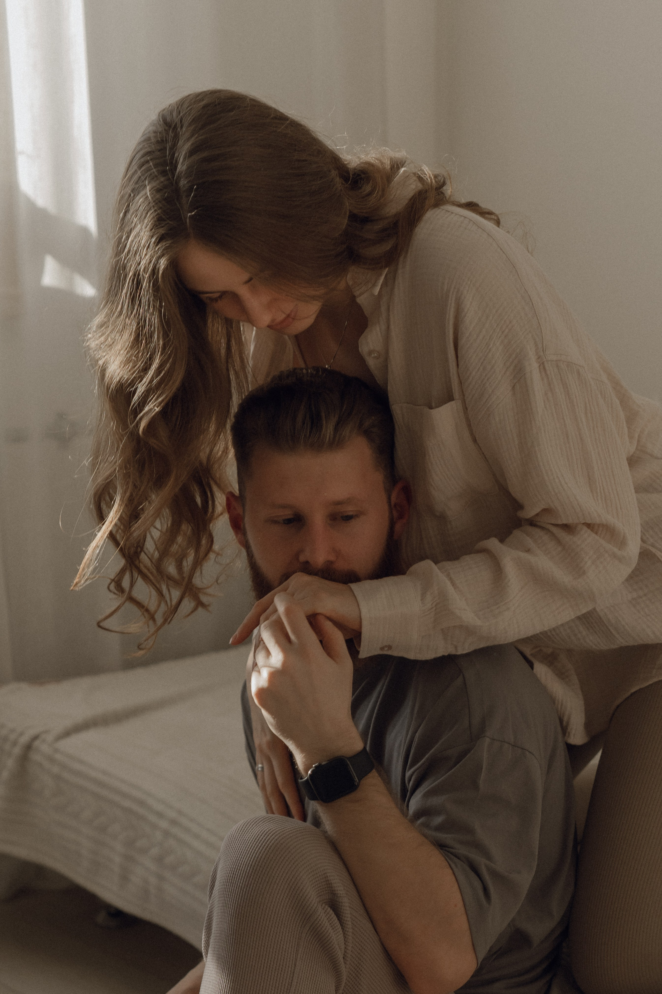 Парная домашняя фотосессия в Архангельске. Портретный и свадебный фотограф в Архангельске Елизавета Стрекаловская