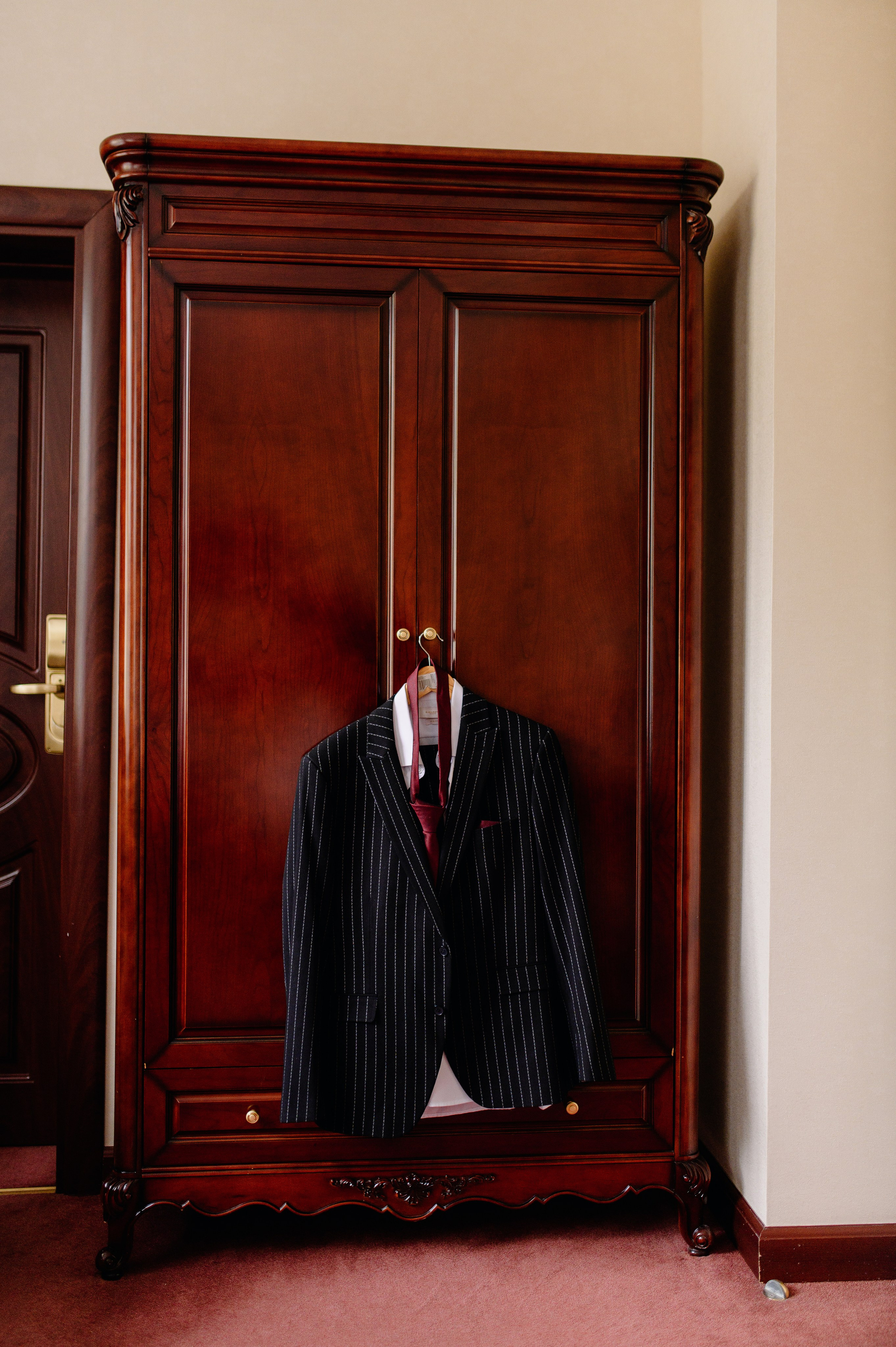 Кристина и Максим — камерная семейная свадьба в Караганде. Свадебный фотограф Караганда