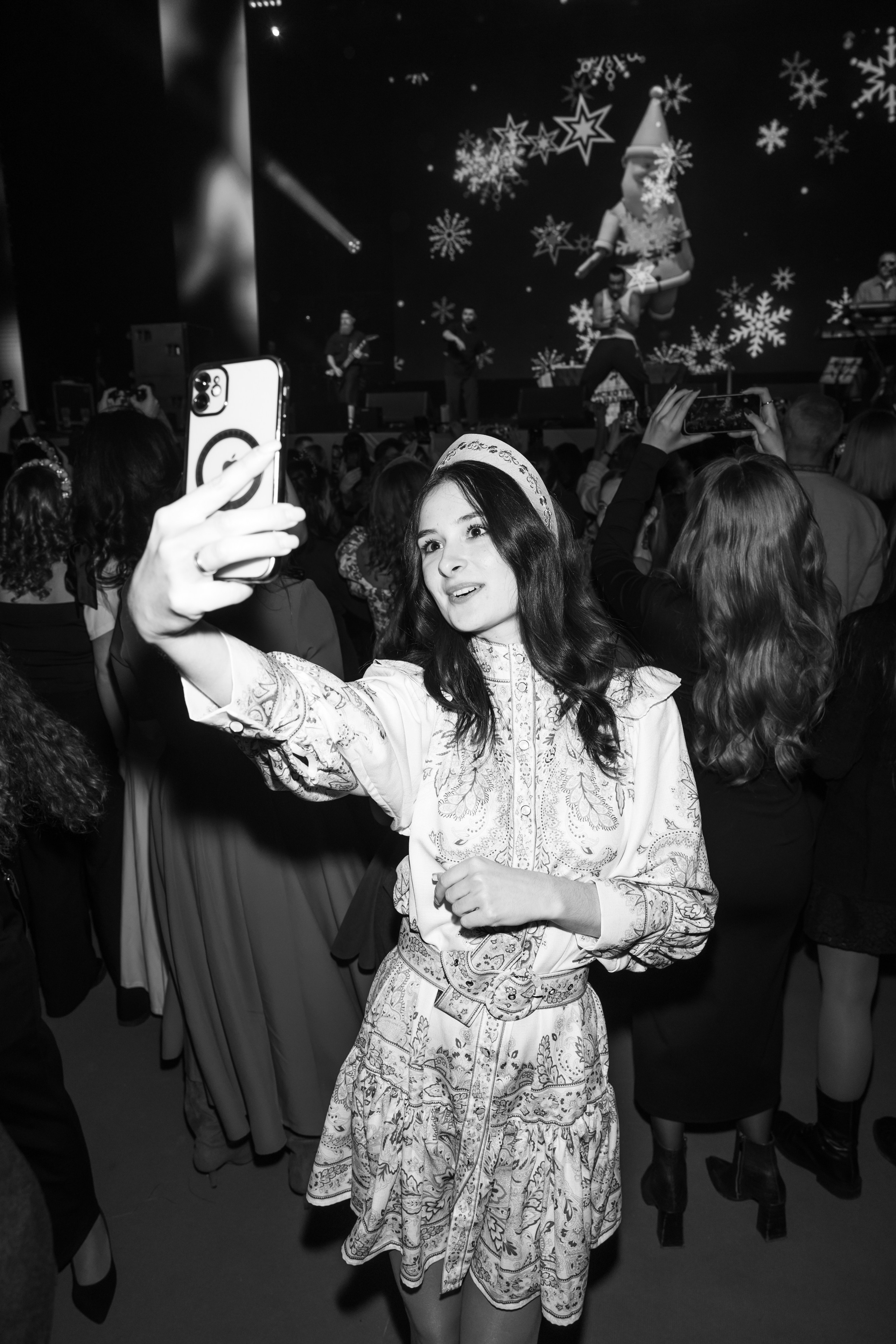 ЗОЛОТОЙ РЕКОРД — А-ЛЯ РУС!. ФОТОГРАФ ВАШИХ ЛУЧШИХ СОБЫТИЙ