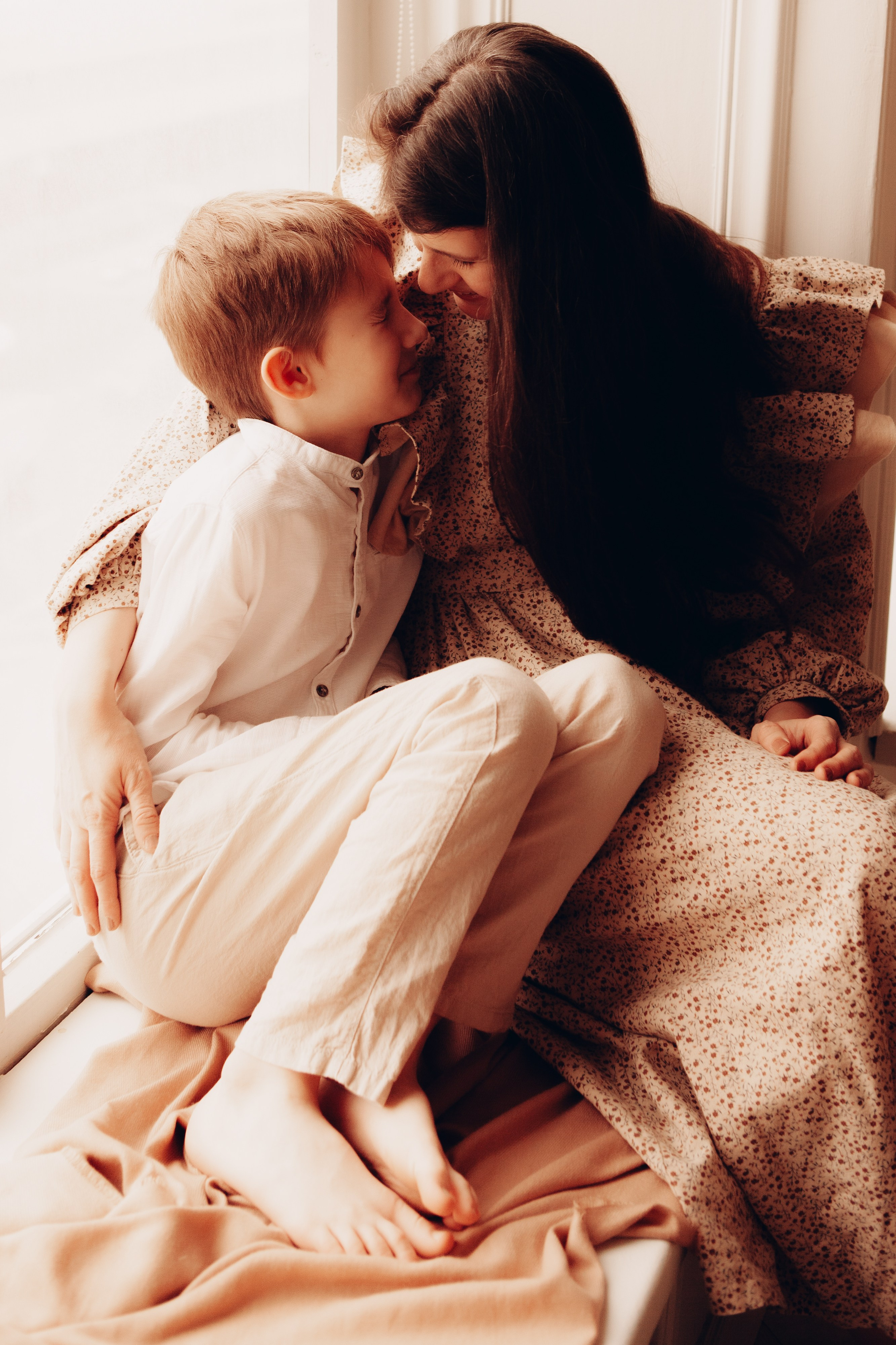 Алена с семьей. Фотосессия новорожденных в Москве фотограф Савина Анастасия