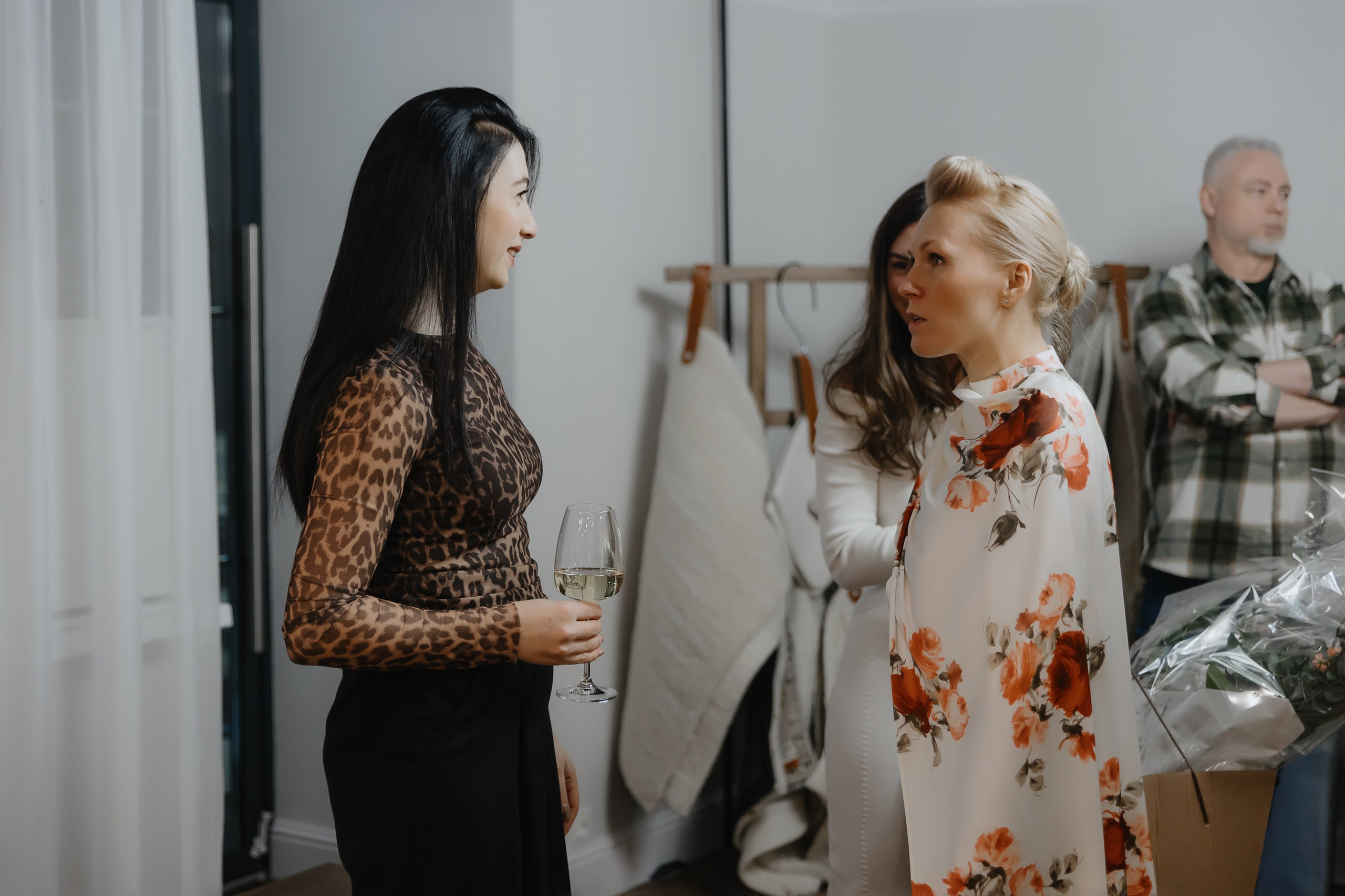 Открытие нового пространства интерьерного салона L. DECO в феврале 2025. L. Deco интерьерный салон. Краски/обои/лепной декор