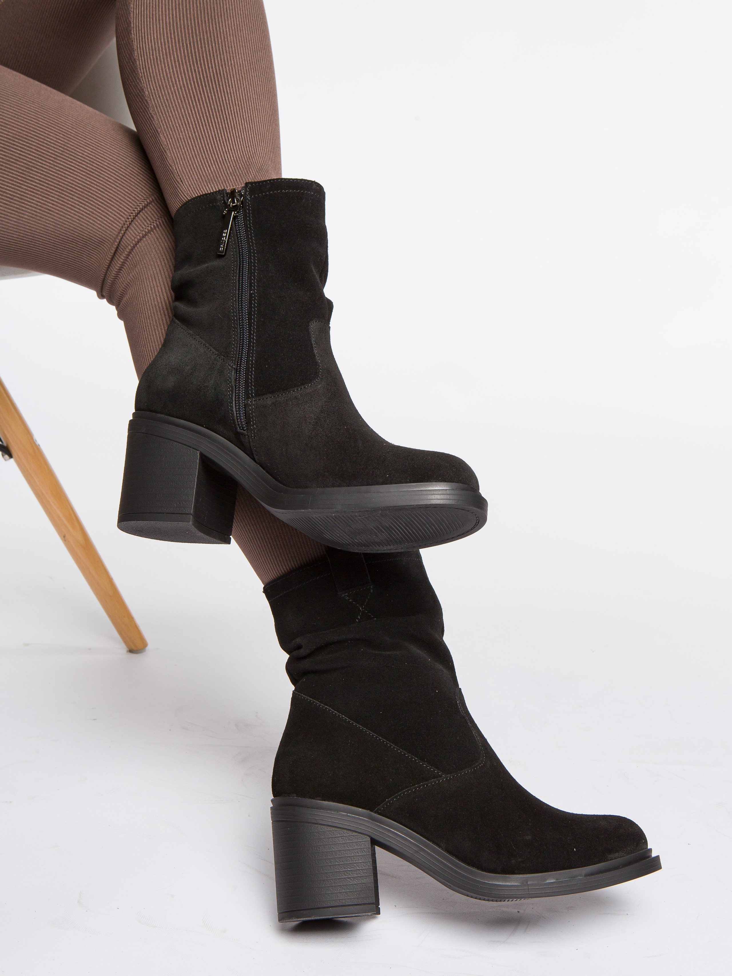 Обувь на модели. Фотограф Мария Кольцова