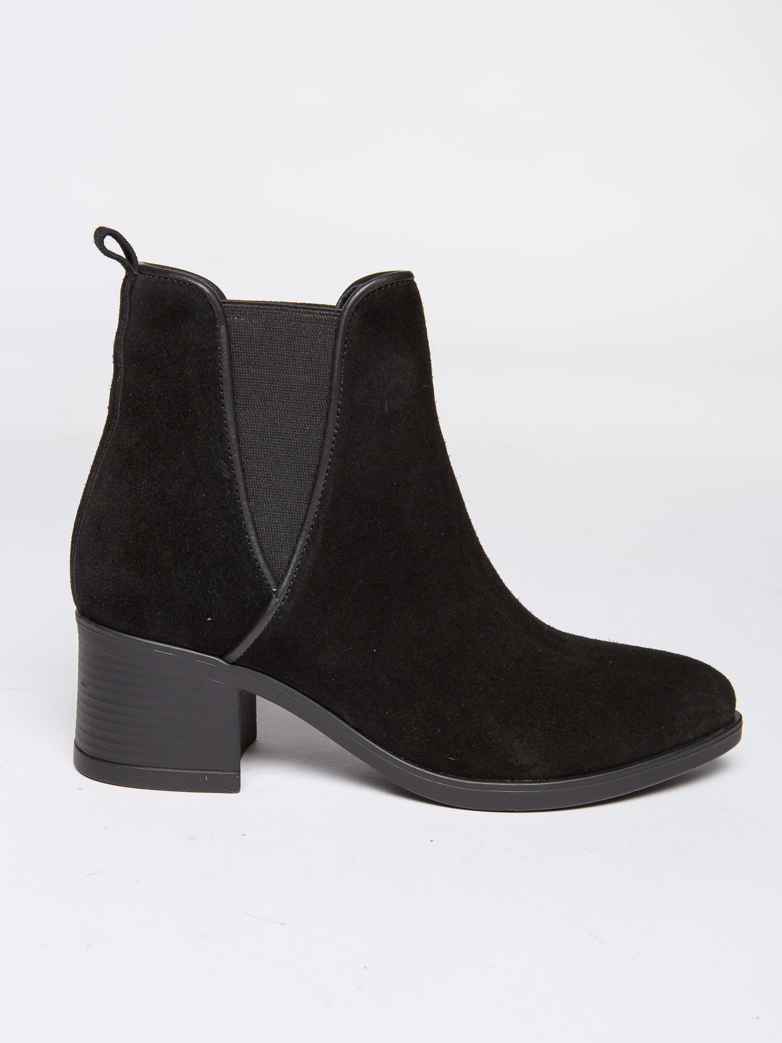 Обувь на модели. Фотограф Мария Кольцова