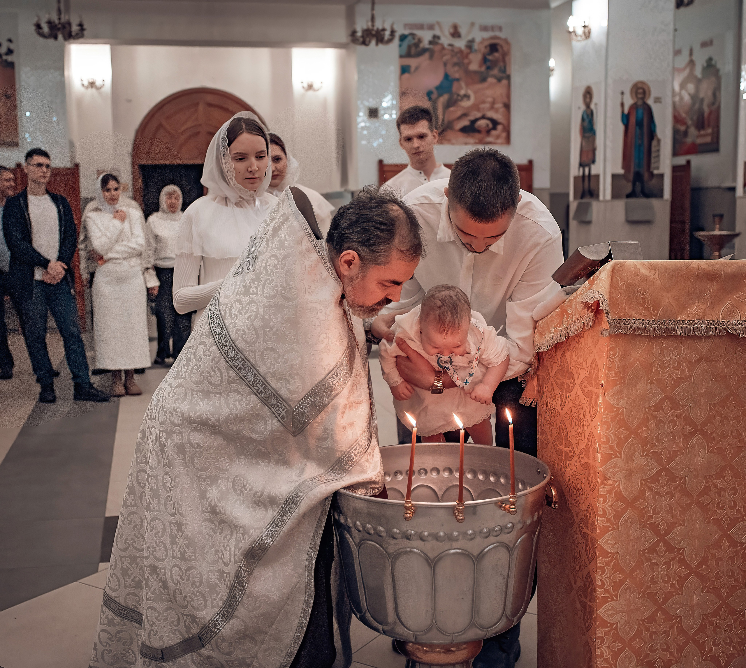 Крещение Максима в храме Феодора Тирона. Фотографы крещения/венчания  Красноярск Татьяна и Вячеслав Переваловы
