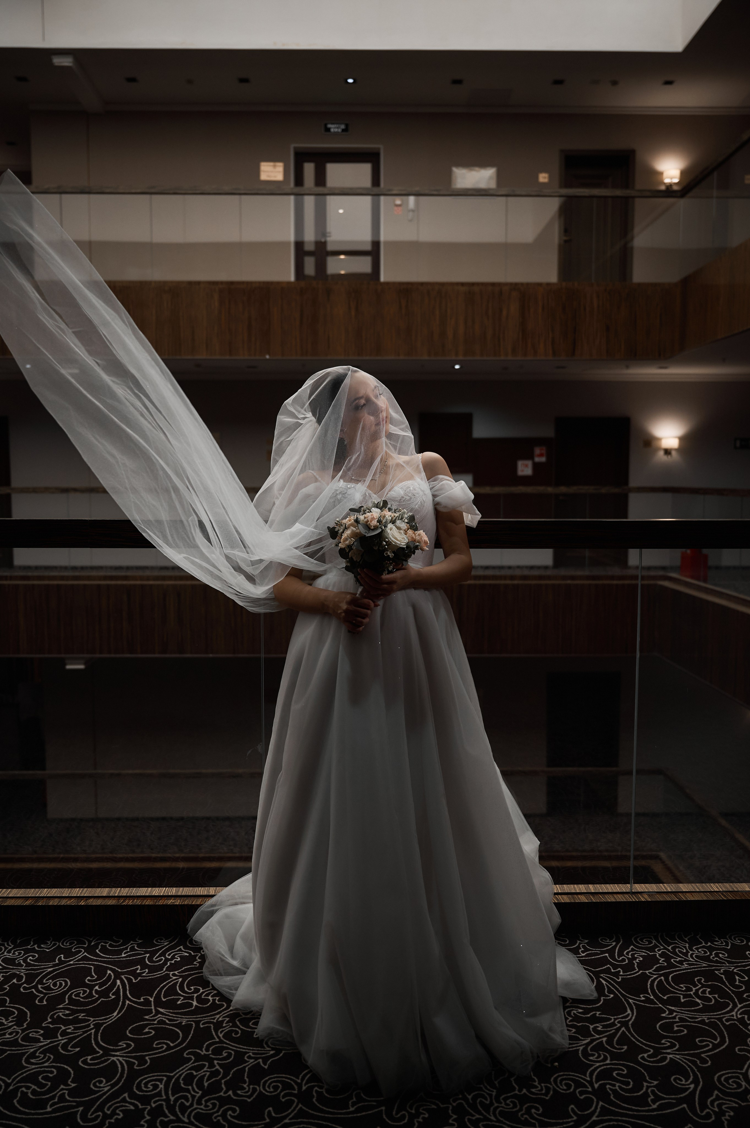 Свадебная фотосессия в СК Рояль Тула. Свадебный фотограф в Туле Никита Беляев