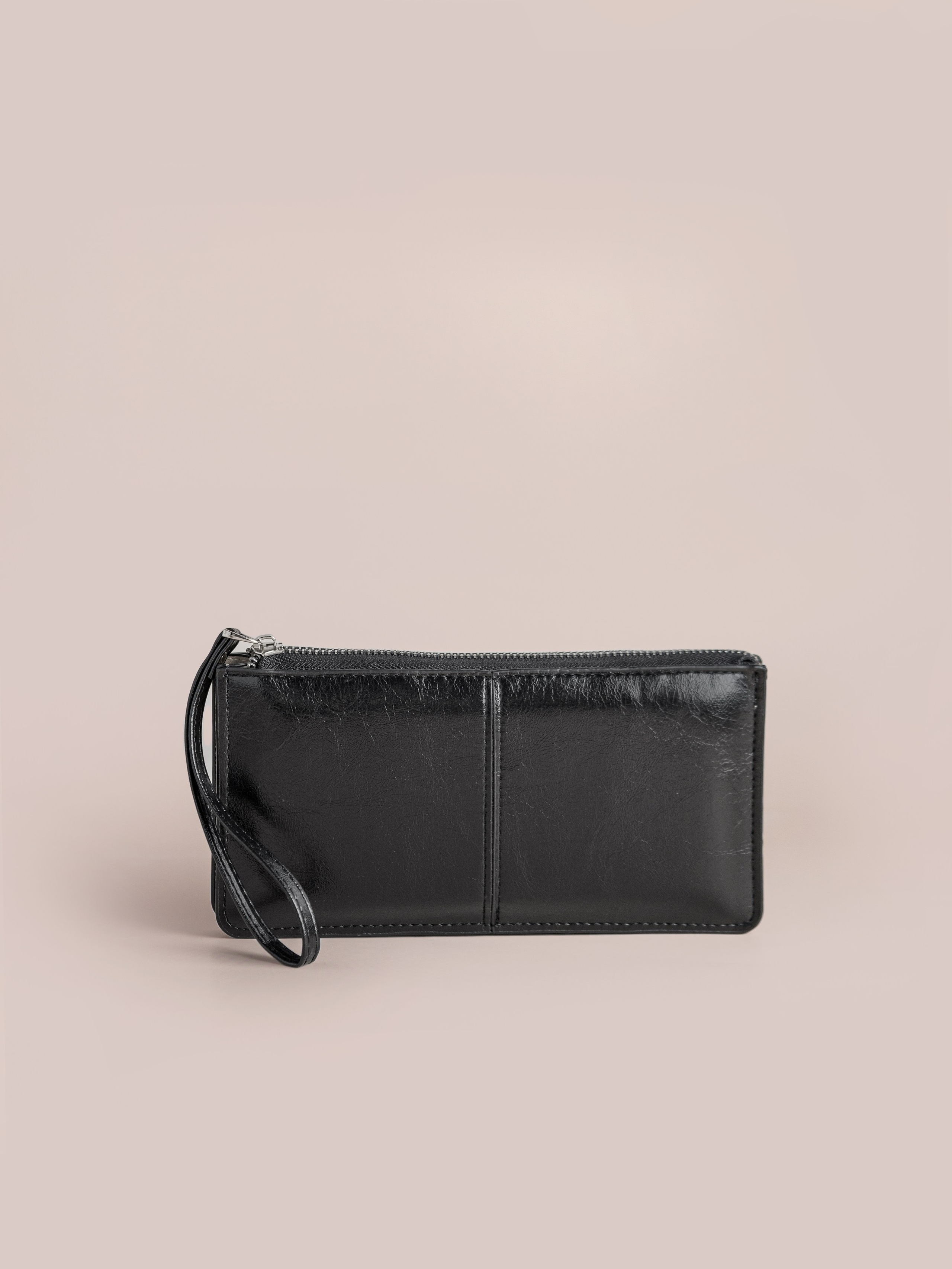 Съёмка кожгалантереи — фото и видео сумок, ремней, кошельков | KED Production. KED Production — продакшн из СПб. Создаём фото, видео и контент, который помогает брендам и селлерам продавать больше