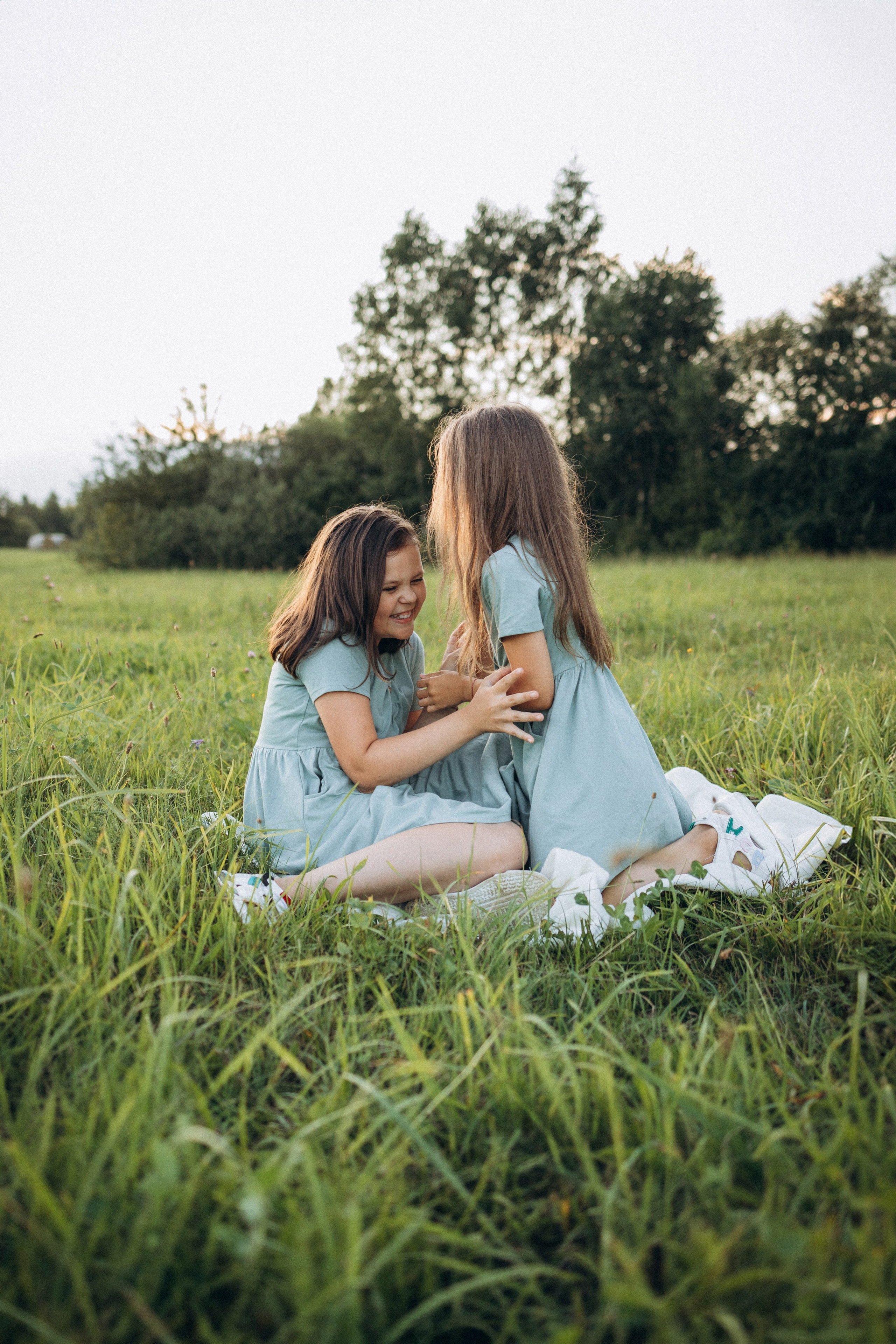 Алиса, Ульяна, Лена и Евгений. Фотограф Елена Рябцева