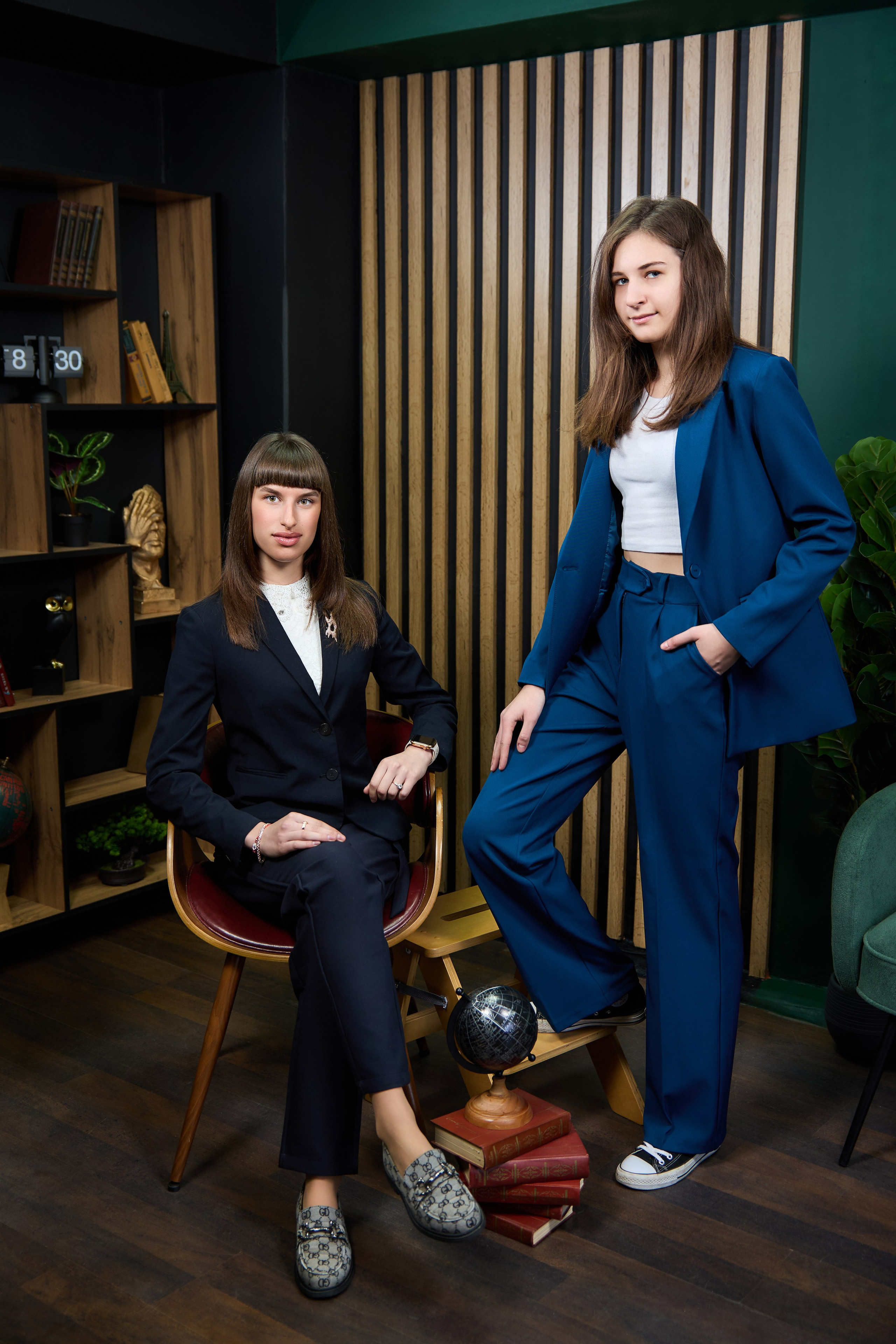 Зал «Кабинет». Выпускные альбомы в Донецке и ДНР. Фотограф Донецк и ДНР